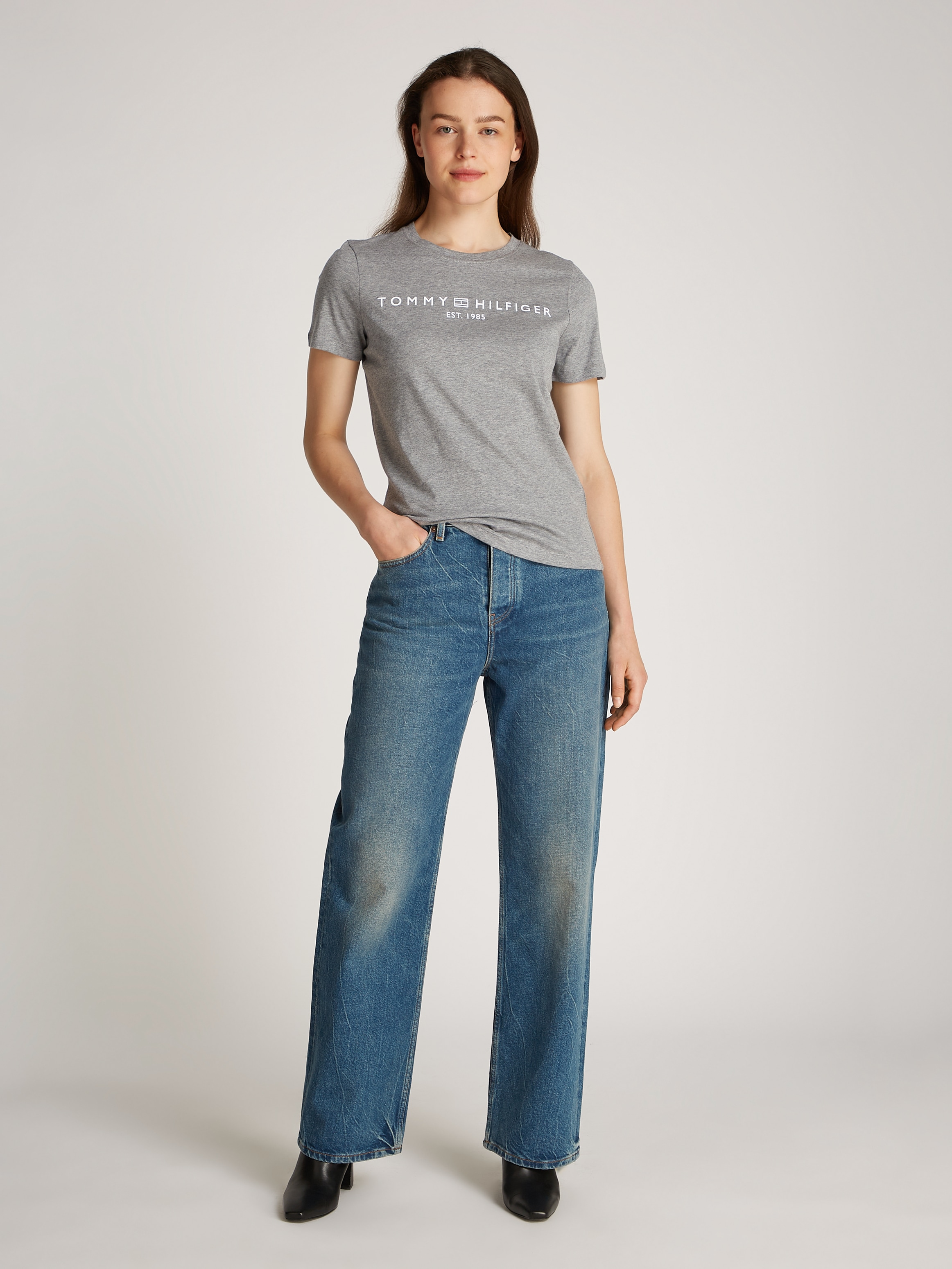 Tommy Hilfiger T-Shirt »REG CORP LOGO C-NK mit Logoschriftzug und Stickerei«, meliert, casual, regular fit, Baumwolle, Rundhals