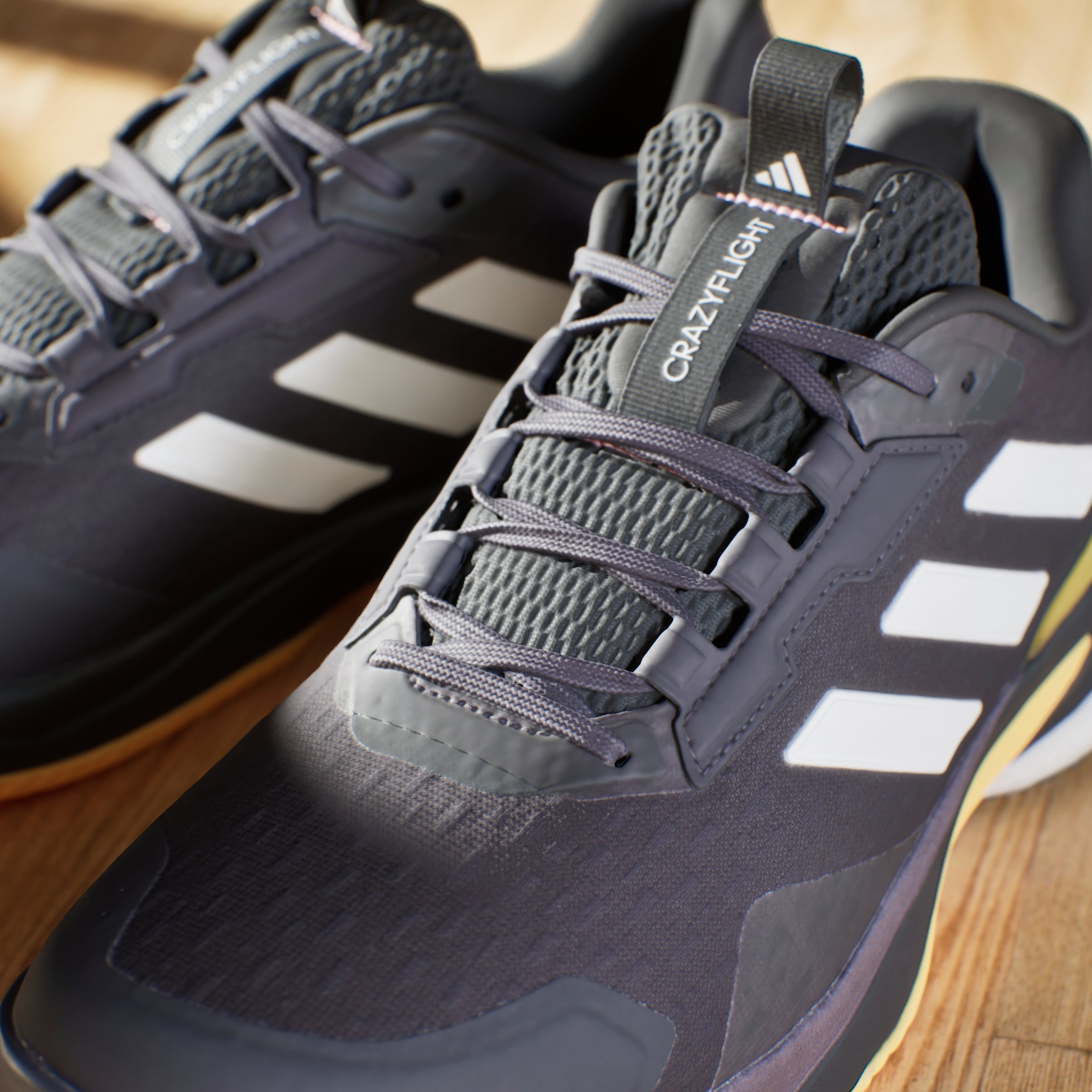 adidas Performance Indoorschuh »CRAZYFLIGHT 5 INDOOR«, besonders geeignet für Volleyball und Handball