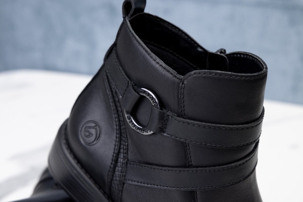 Remonte Stiefelette, Businessschuh, Boots, Flats mit praktischem Innenreissverschluss