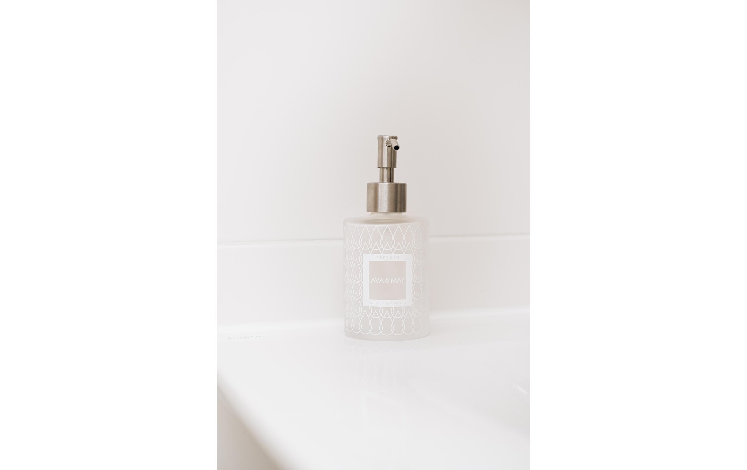 AVA & MAY Seifenspender "Glas 185 ml"