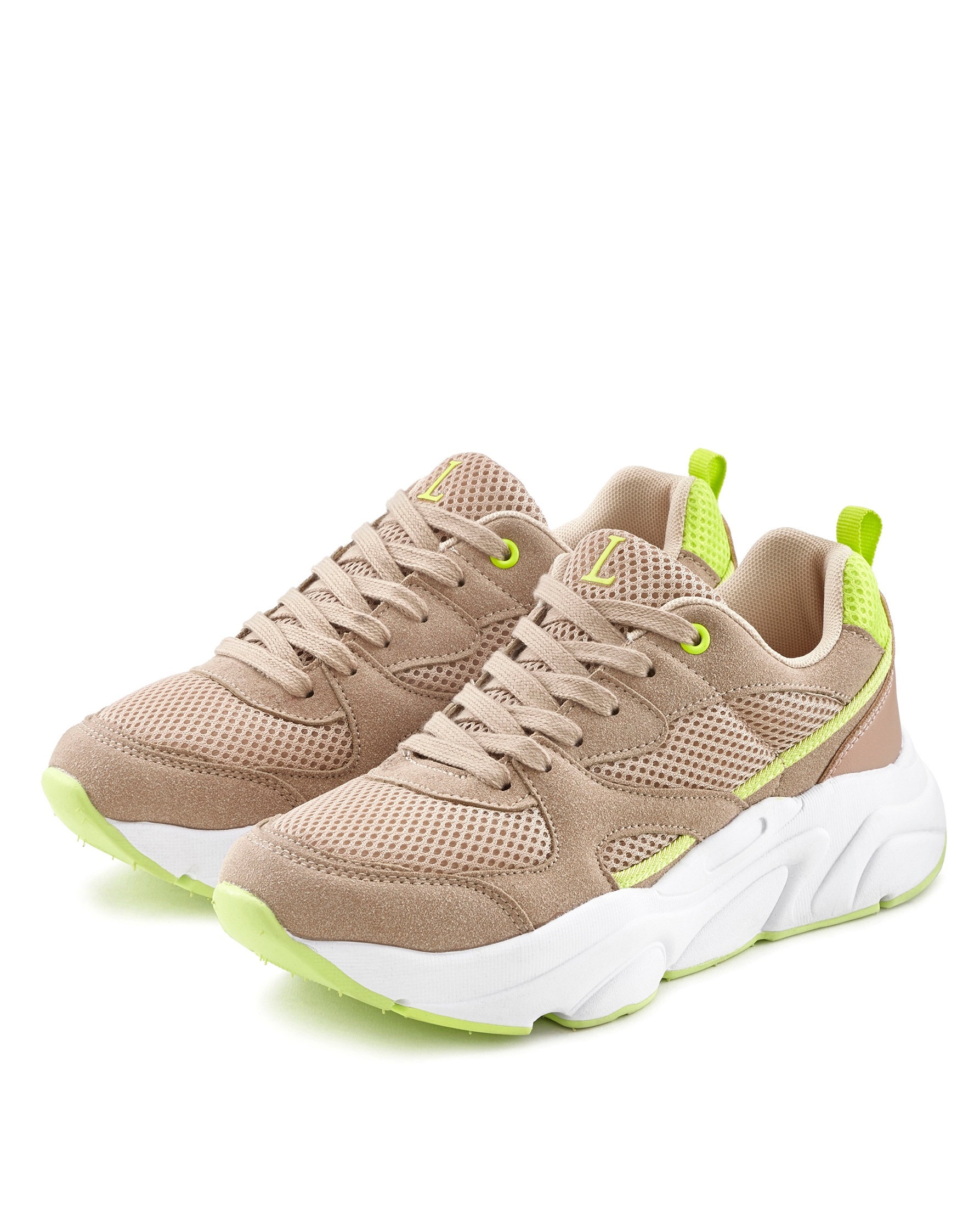 LASCANA Sneaker, Schnürhalbschuh, leichte Chunky-Sohle, herausnehmbare Innensohle