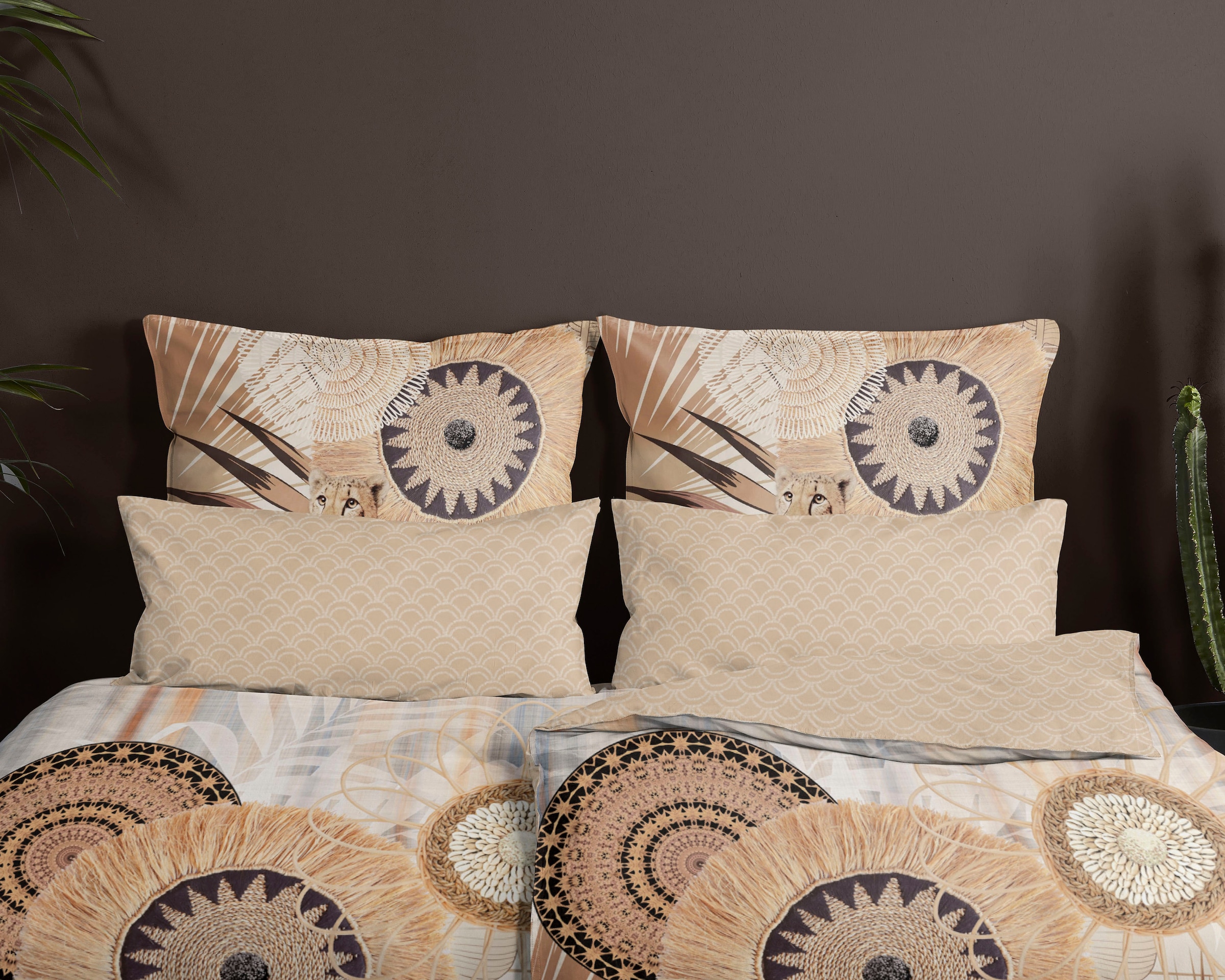 hip Wendebettwäsche »Raeni«, Mako-Satin, 135x200, Reissverschluss, Wendeoptik, Mandala, Leopard Sand