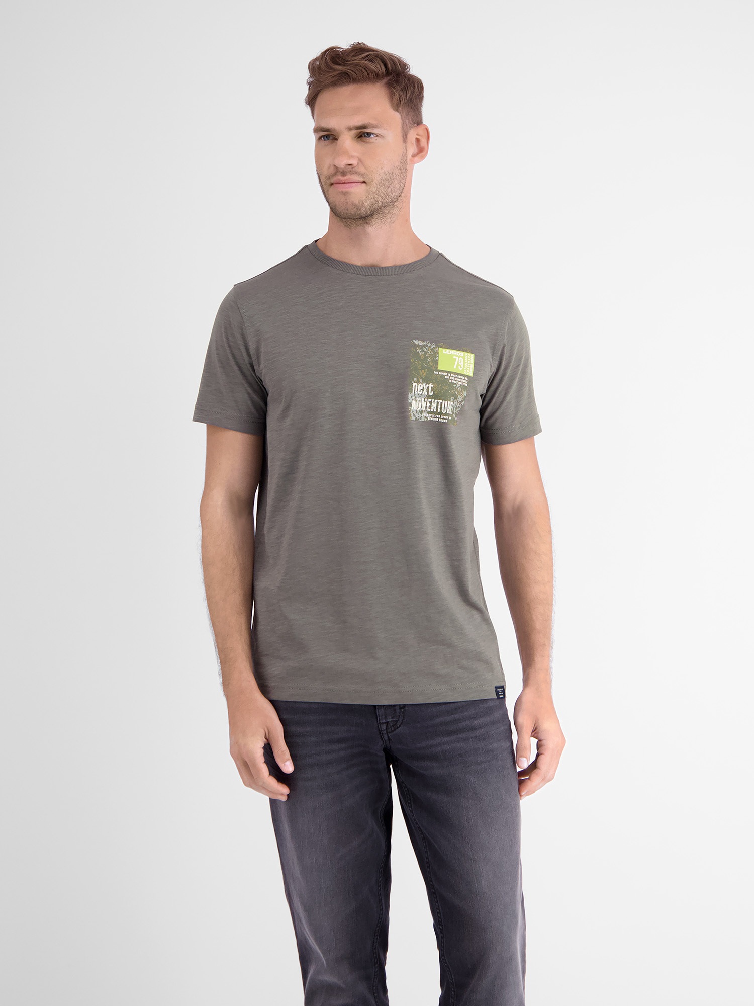 LERROS T-Shirt »LERROS O-Neck T-Shirt, Brustprint«