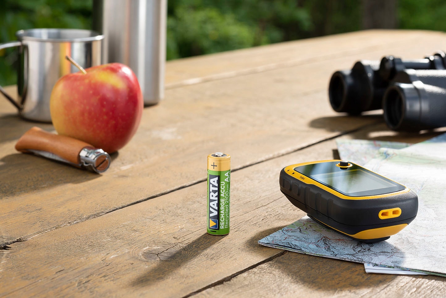 VARTA wiederaufladbare Batterien »wiederauflaudbare Akkus«, 1,2 V, (Packung, 4 St.), VARTA Recharge Accu Recycled, Ready-To-Use vorgeladener AAA Micro Ni-MH Akku (4er Pack, 800mAh) - aus 11% recyceltem Material - wiederaufladbar ohne Memory Effekt