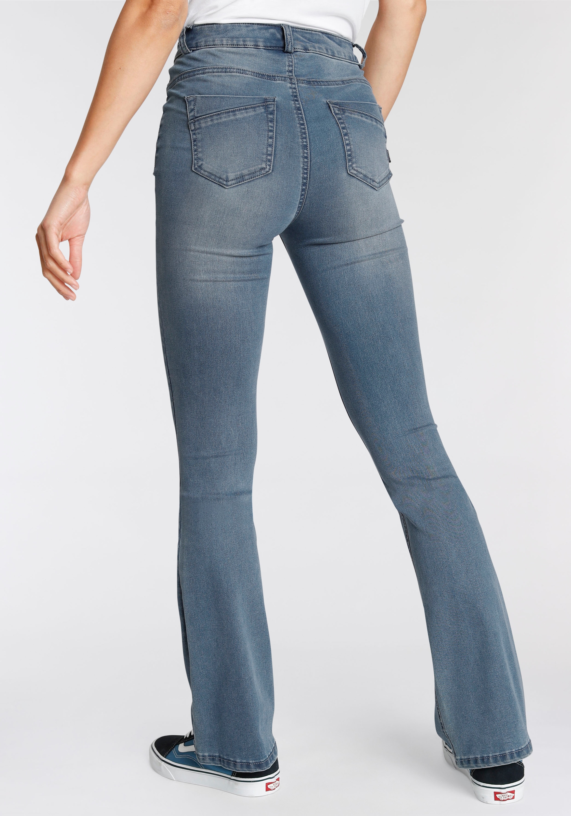 Arizona Bootcut-Jeans »Ultra Stretch«, High Waist mit Shapingnähten