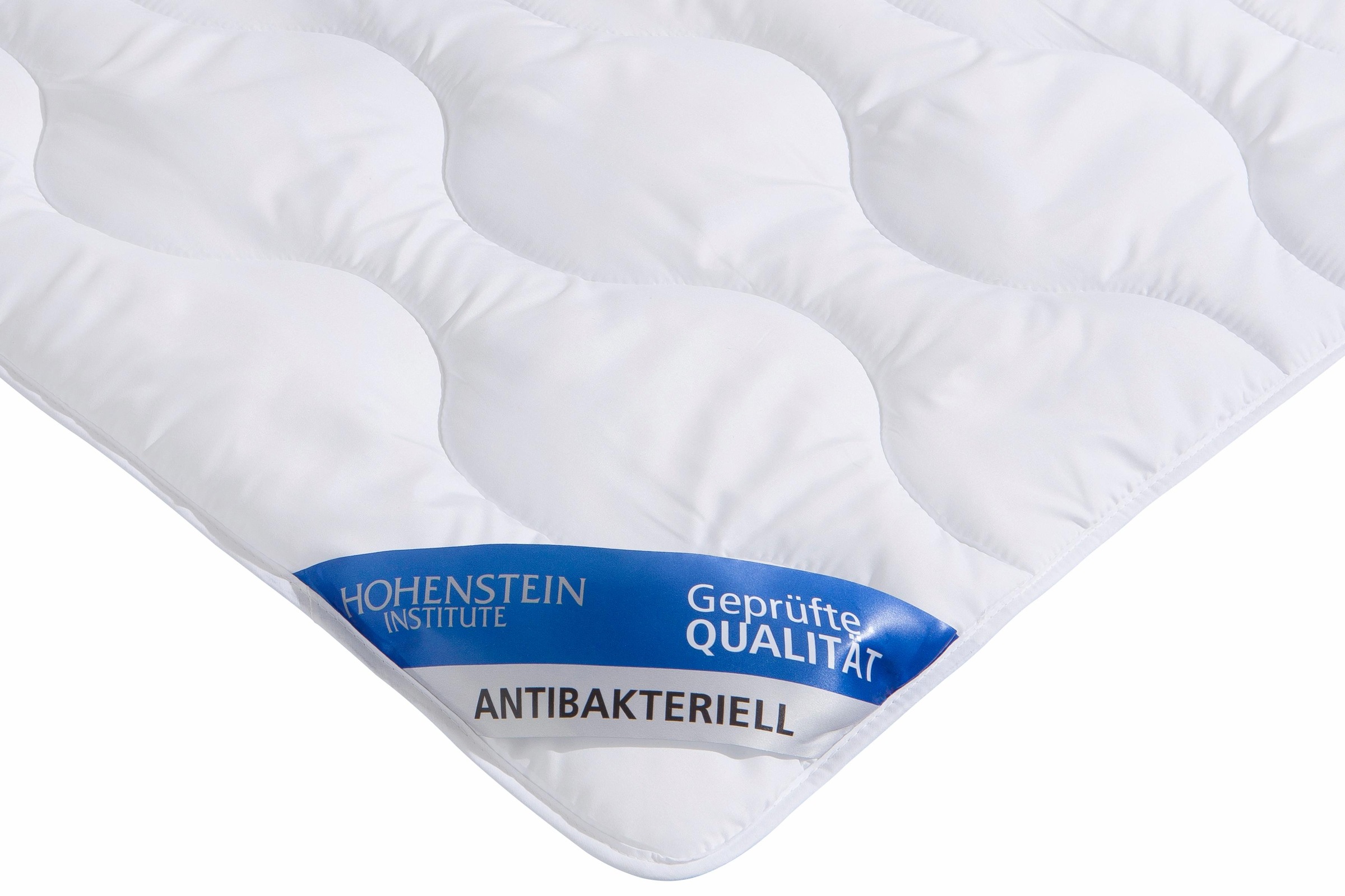 Jekatex Kunstfaserbettdecke »Bettdecke mit Microfaserbezug wurde die Füllung von Hohenstein auf Antibakteriell geprüft*«, Füllung Polyester, Bezug Polyestergewebe, (1 St.), mit antibakterielle Wirkung durch Aegis-Technologie