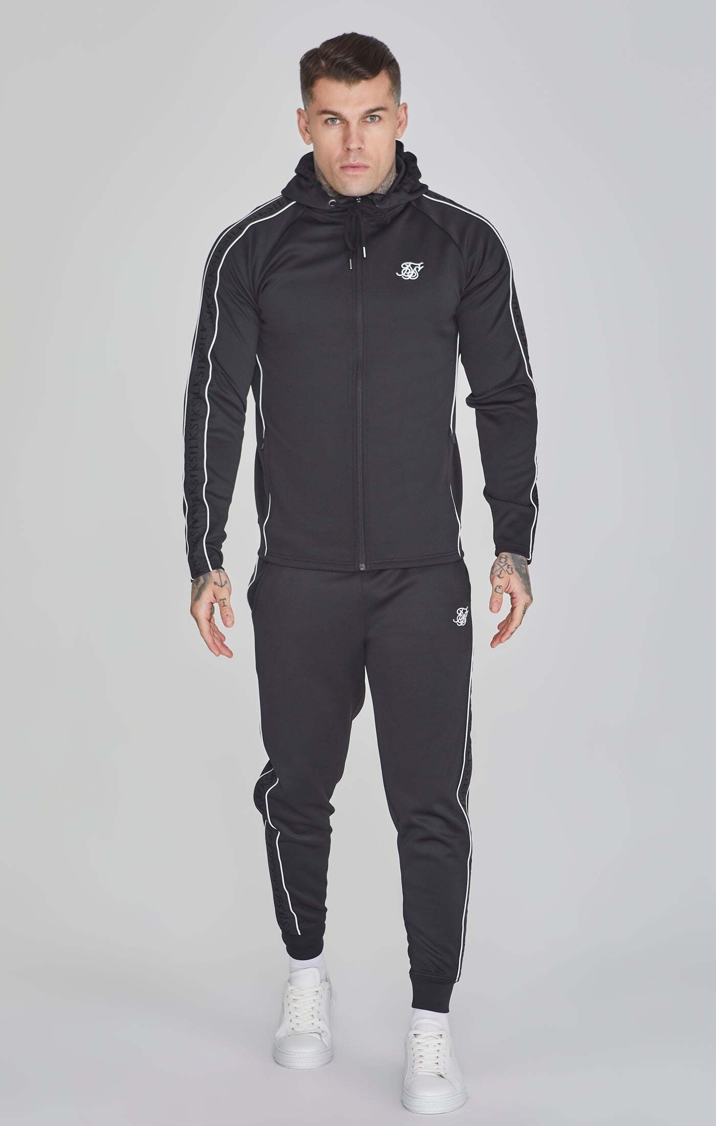 Siksilk Loungeanzug »Siksilk Kleidungsset Hoodie and Joggers Set«