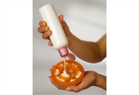 Hydas Rückencremer »gleichmässige Dosierung – sanfte Massage, erreicht alle Körperregionen«, Eincreme-Hilfe für Cremes, Lotionen mit abnehmbaren Griff