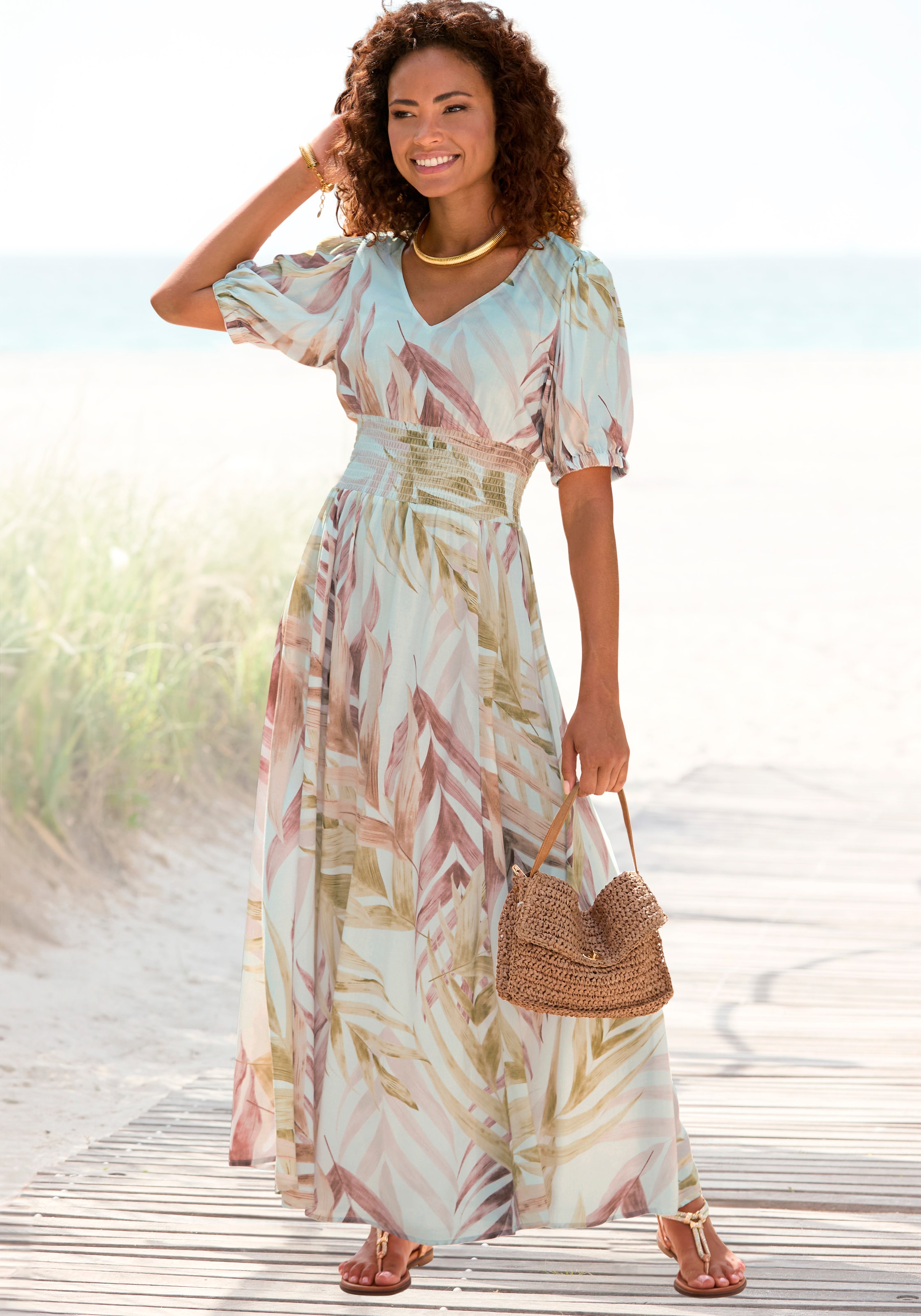 LASCANA Maxikleid mit Alloverprint und gesmokter Taille, luftiges Sommerkleid