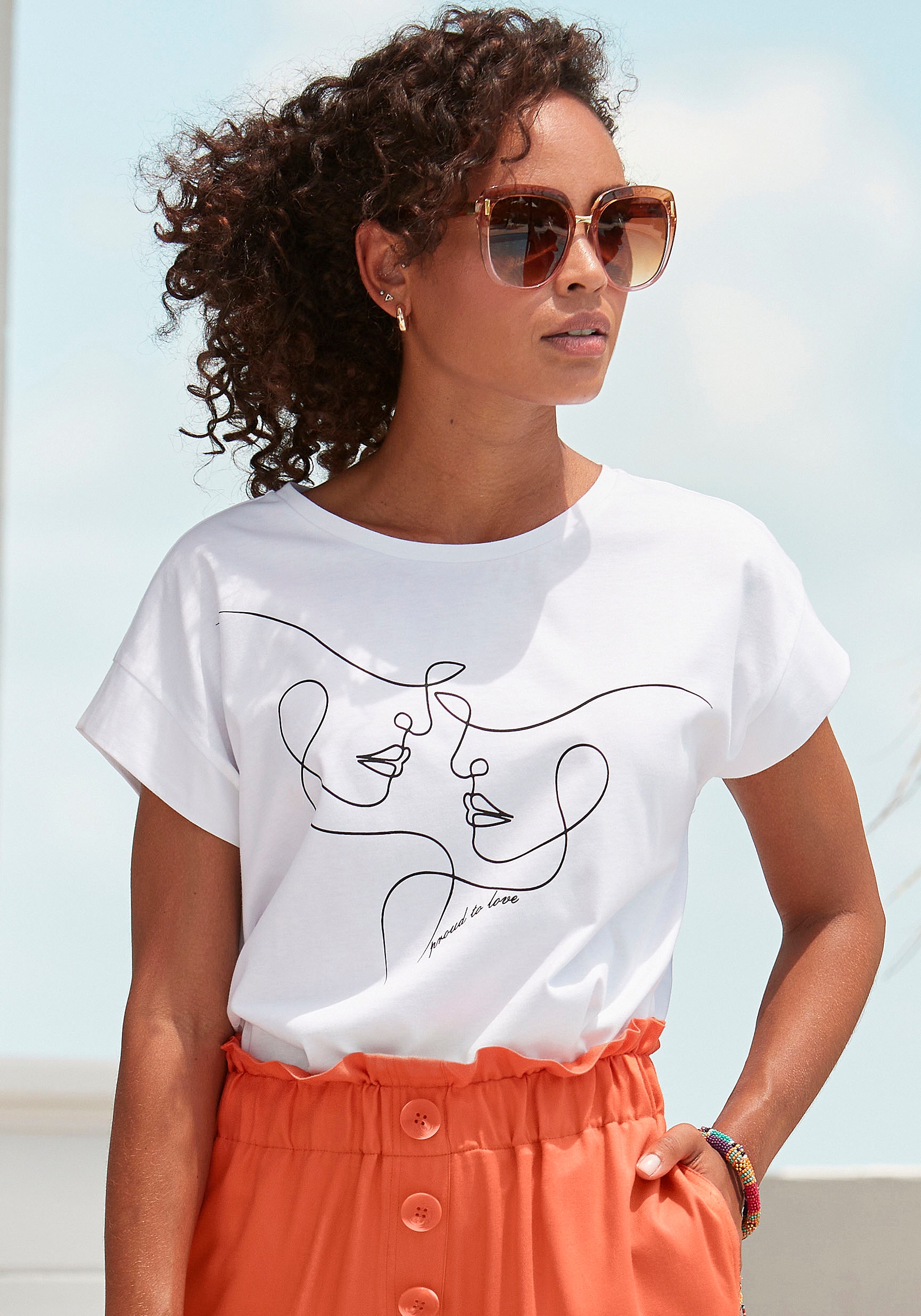 LASCANA Kurzarmshirt, mit Frontdruck, T-Shirt aus Baumwolle