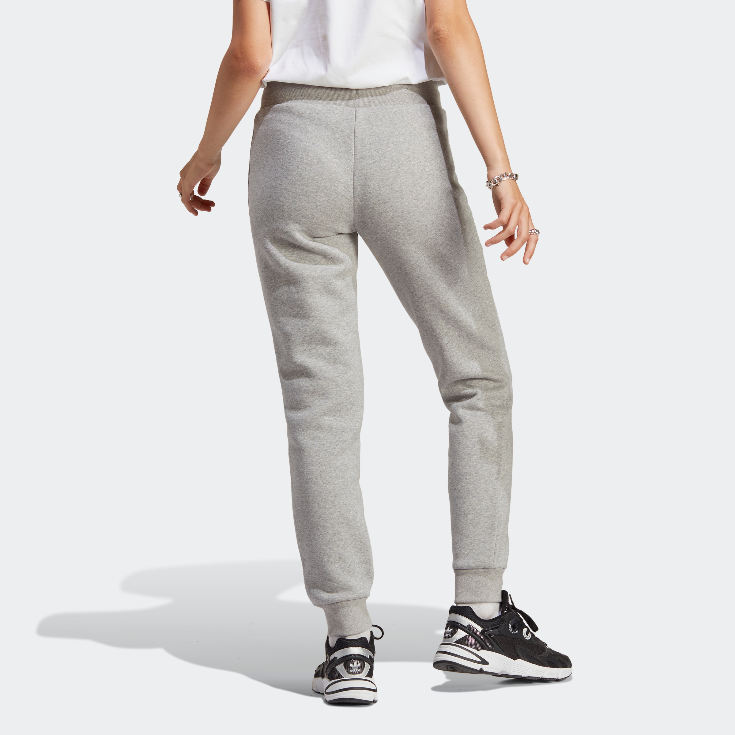 adidas Originals Sporthose »ADICOLOR ESSENTIALS FLEECE SLIM«, (1 tlg.)