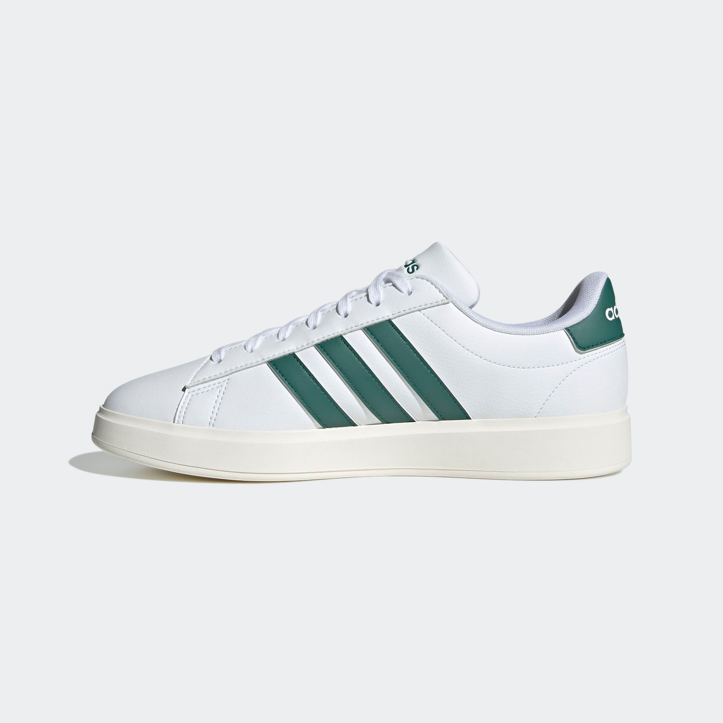 adidas Sportswear Sneaker »GRAND COURT CLOUDFOAM COMFORT«, Design auf den Spuren des adidas Superstar