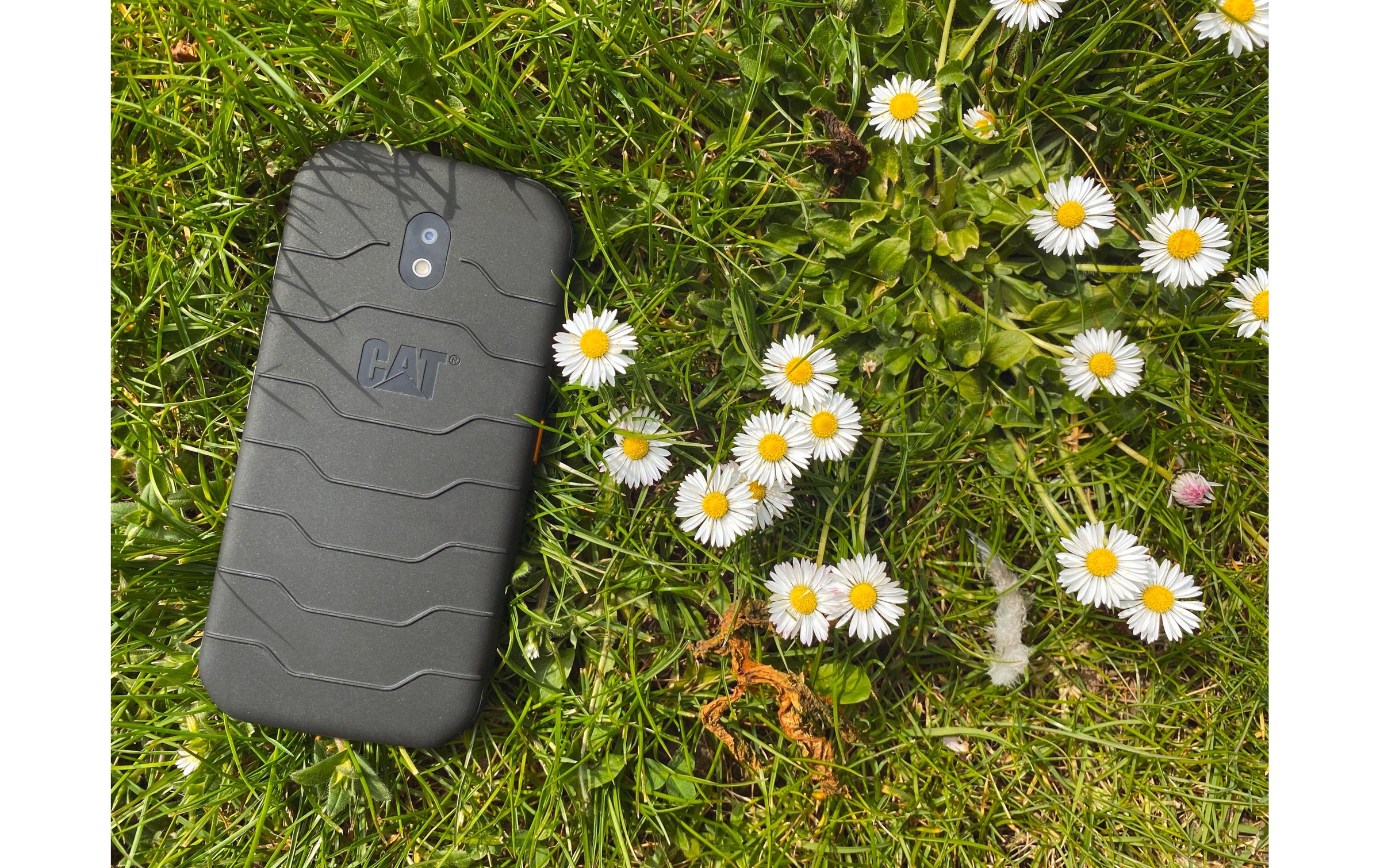 CAT Smartphone »S42«, schwarz, temperaturunempfindlich (-30 bis +75 °C bis zu 30 min.)