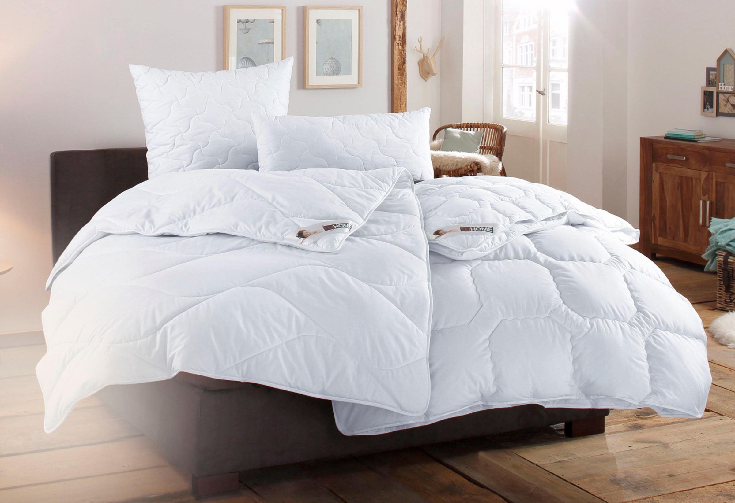 my home Microfaserkissen »Fantasy Kopfkissen 40x80 oder 80x80 cm, Made in Germany«, Füllung: 100% nachhaltiges, klimaregulierendes Polyester, Bezug: Polyester, Microfaser oder Baumwolle (ECO), (1 St.), Kissen mit 5 Sternen, in 3 Bezugsvarianten