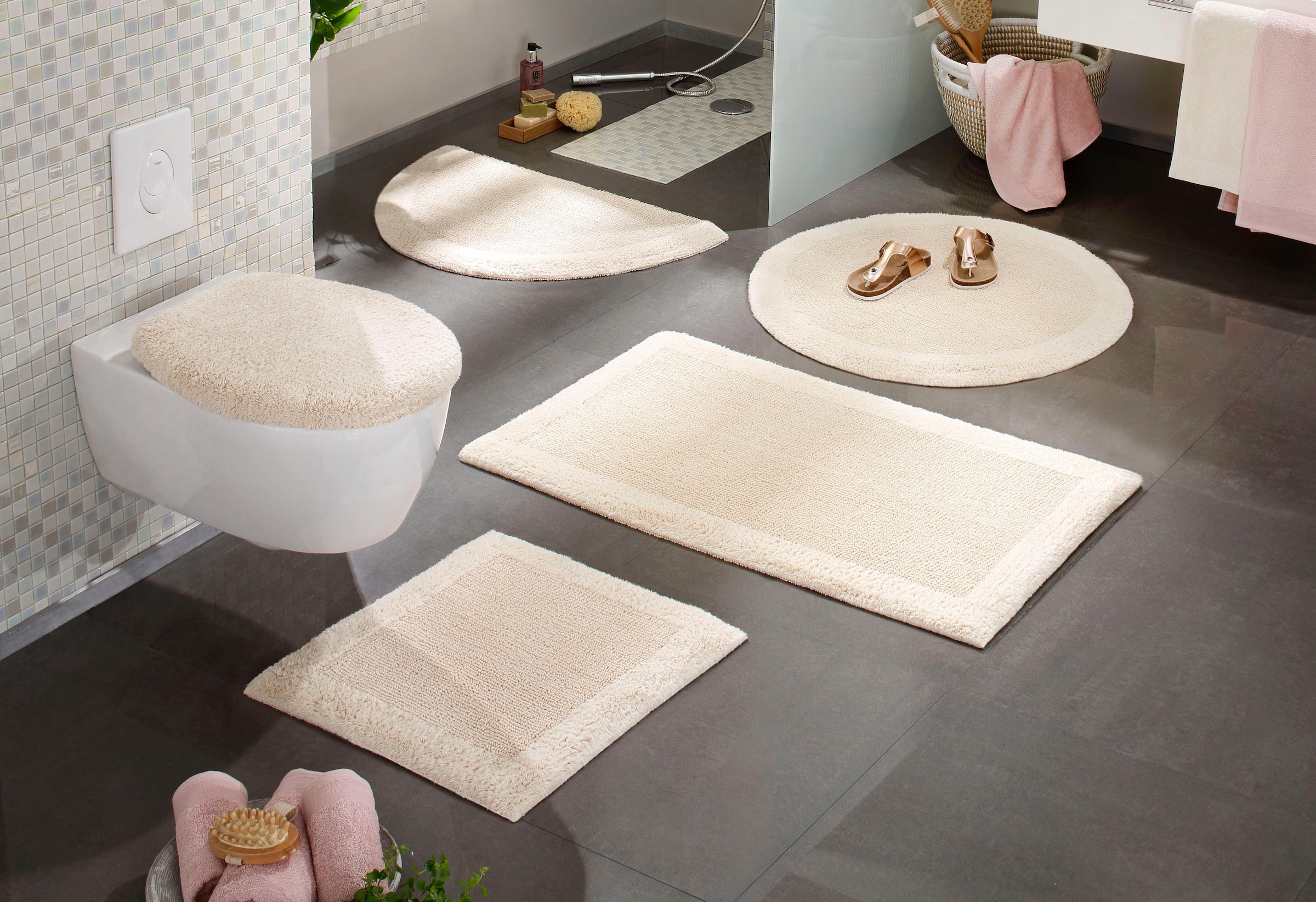 my home Badematte »Kapra, Badvorleger, Badezimmer Teppich«, beidseitig nutzbar-fussbodenheizungsgeeignet-strapazierfähig, mit Bordüre, Badteppich, Badematte