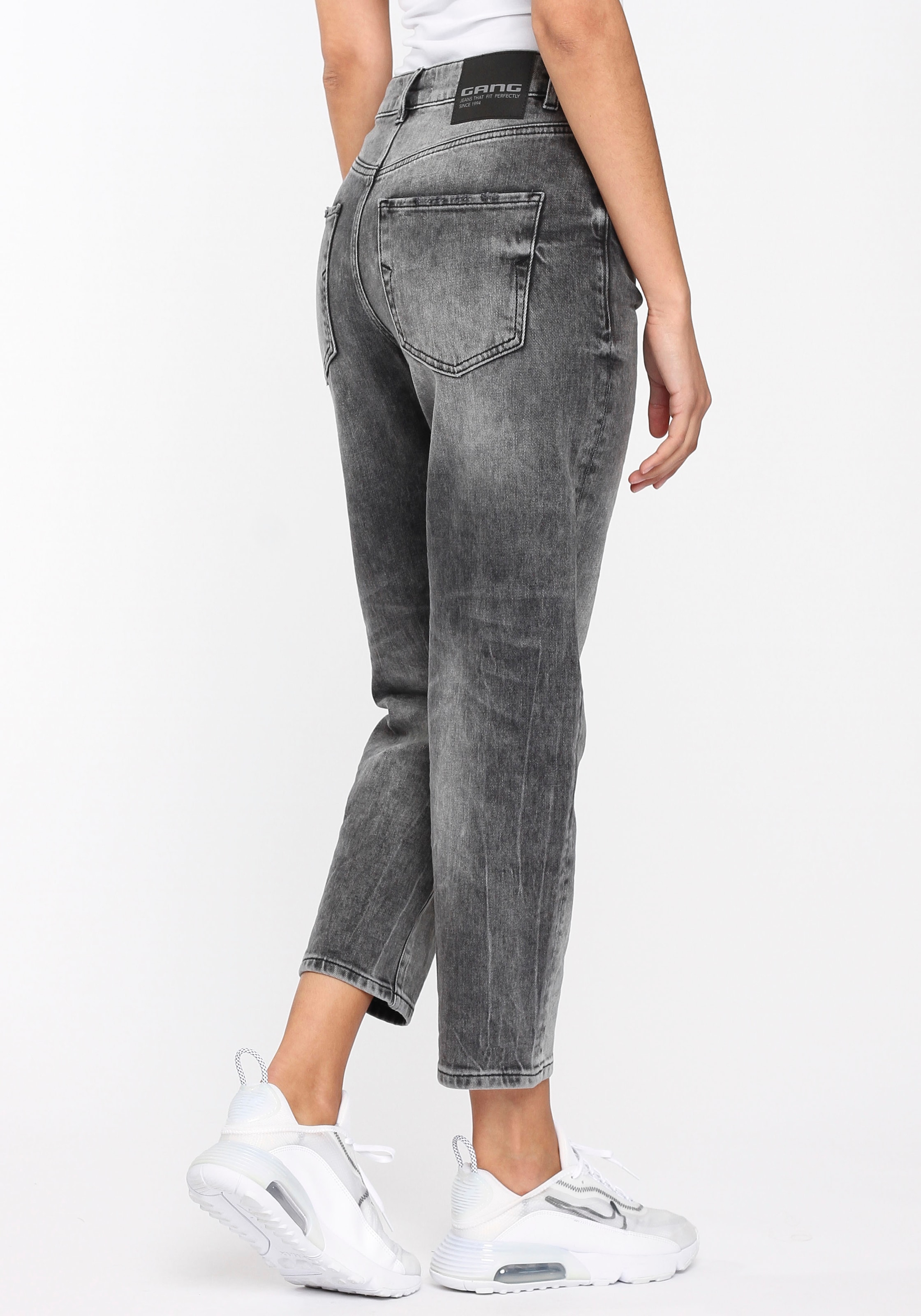 GANG Loose-fit-Jeans »94TILDA«, Taille | hoch mit Volumen Hüfte Jelmoli-Versand der viel und in online Oberschenkel, bestellen an
