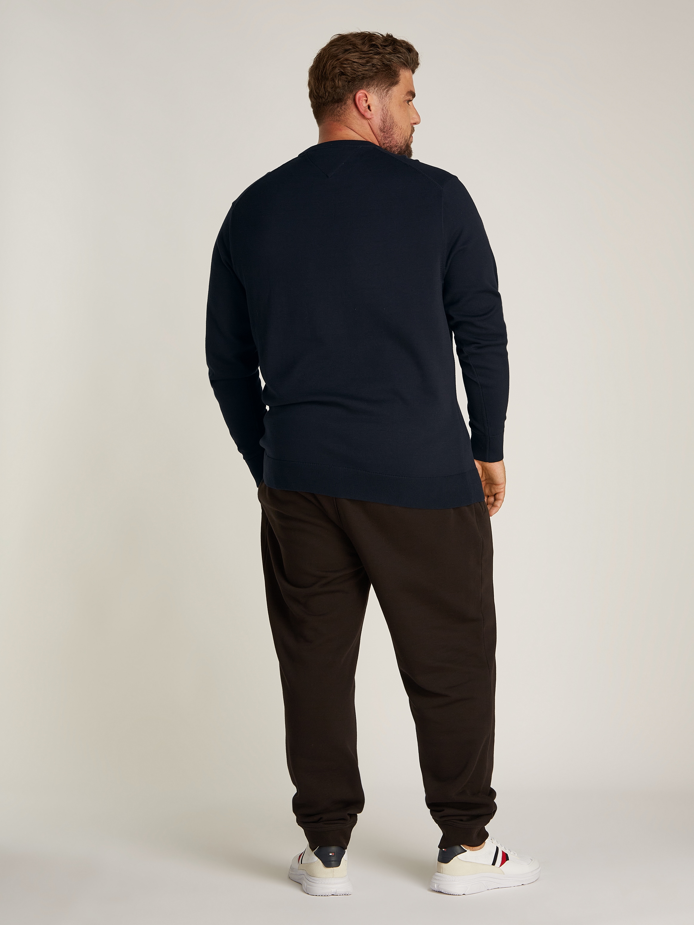 Tommy Hilfiger Big & Tall Rundhalspullover »BT-ESSENTIAL COTTON CREW NECK-B«, in Grossen Grössen, Logostickerei