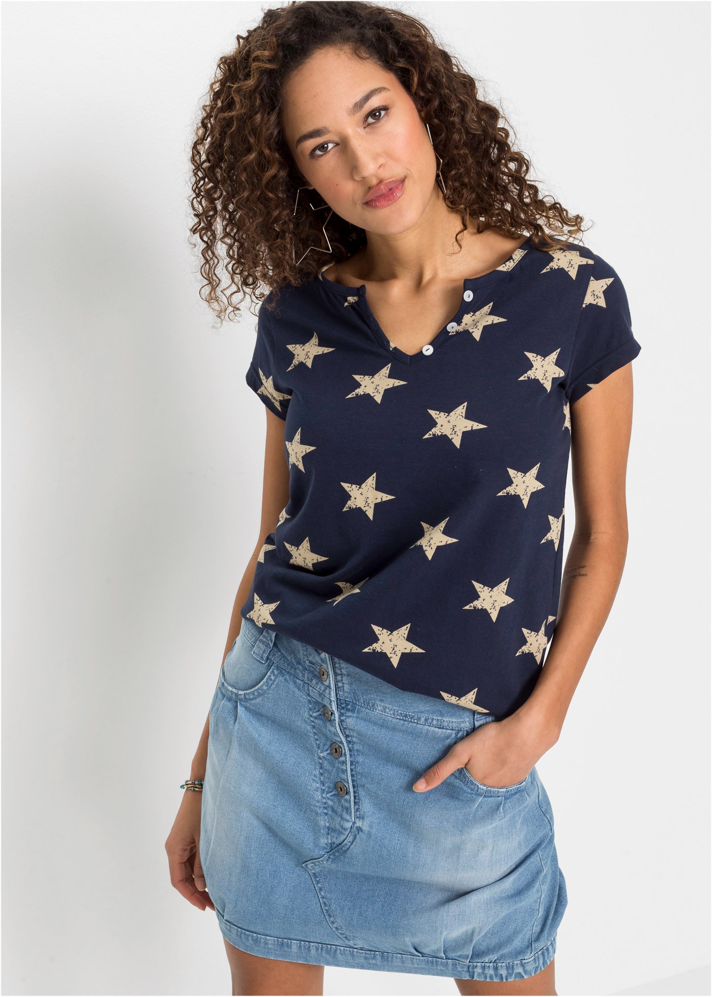 bonprix T-Shirt Shirt mit Sternprint aus reiner Baumwolle