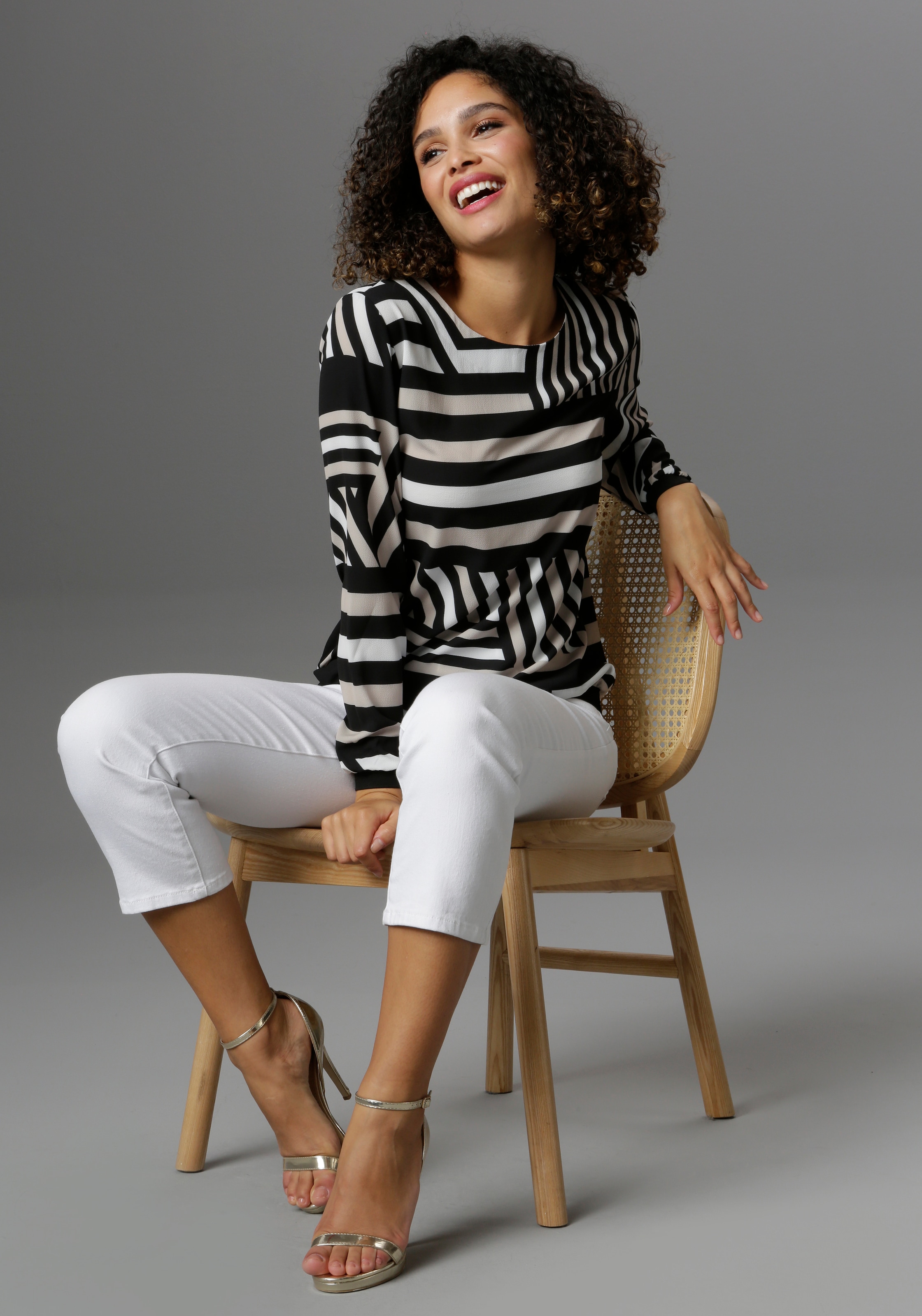 kaufen Aniston Schweiz bei online Jelmoli-Versand SELECTED mit grafischem Shirtbluse, Muster