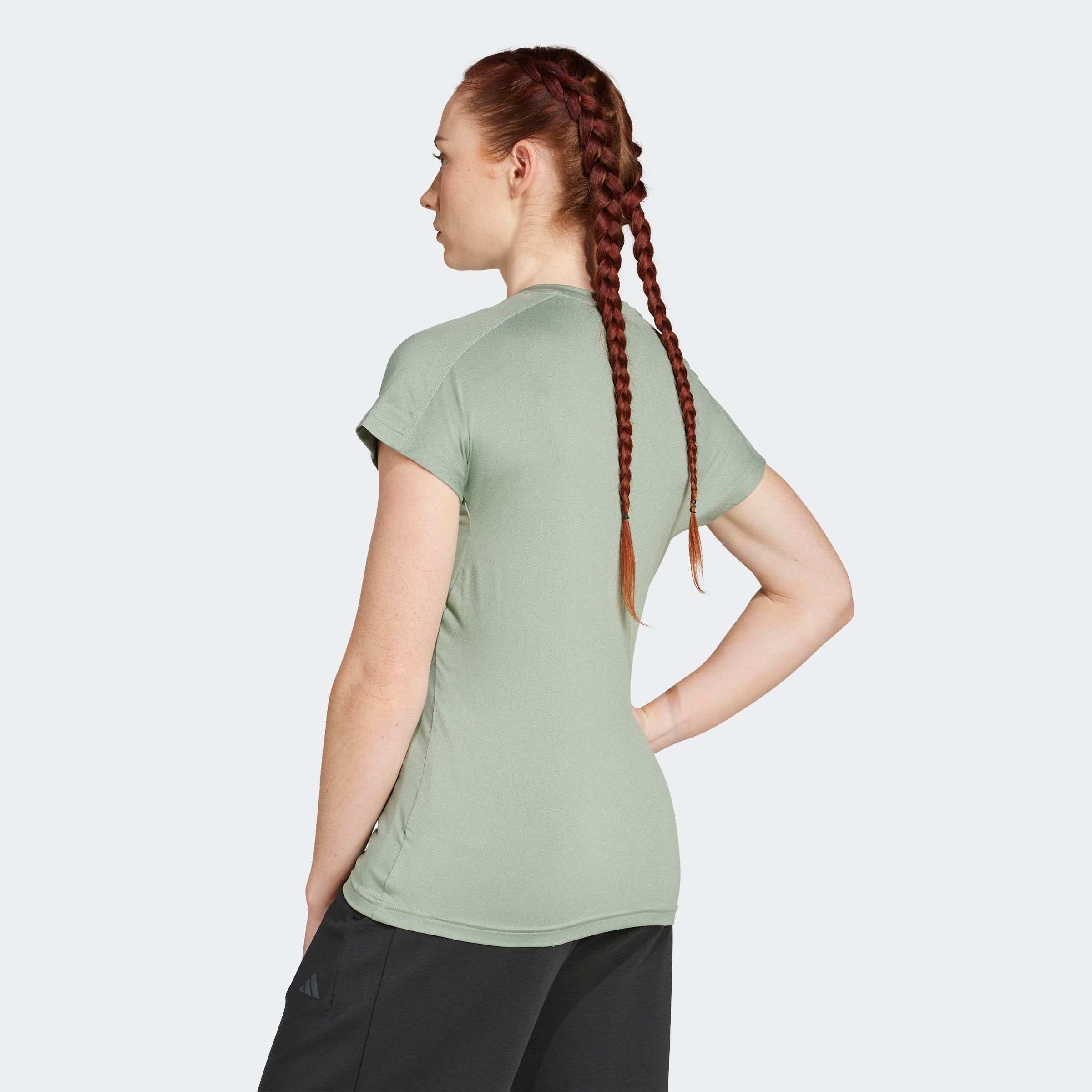 adidas Performance T-Shirt »TR-ES MIN T«, Trainingsshirt, feuchtigkeitsabsorbierend mit V Ausschnitt