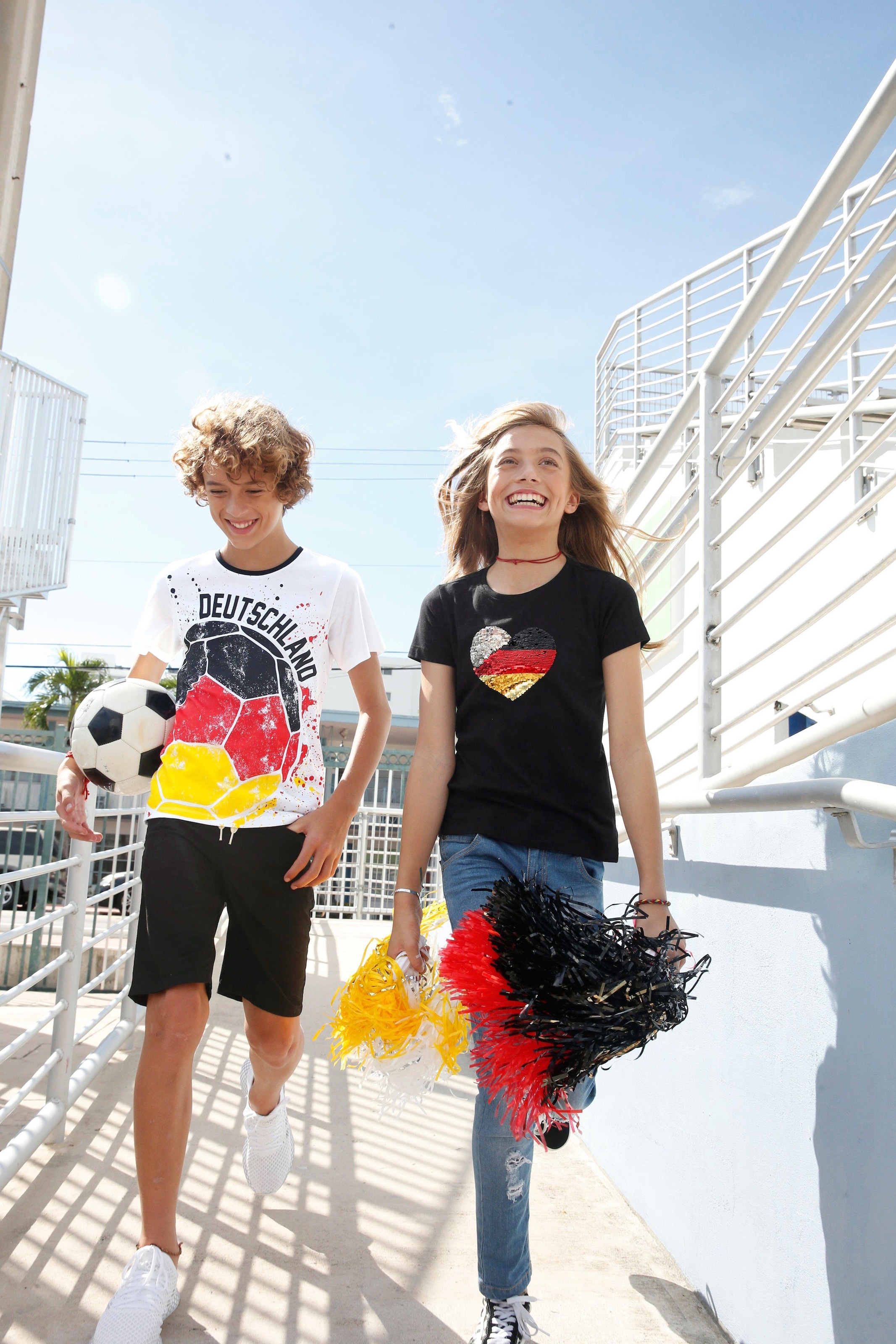 ✵ KIDSWORLD T-Shirt mit Wendepailletten kaufen | »Fussballshirt«, Jelmoli-Versand online
