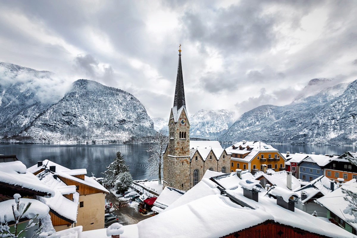 Papermoon Fototapete »Dorf im Schnee«