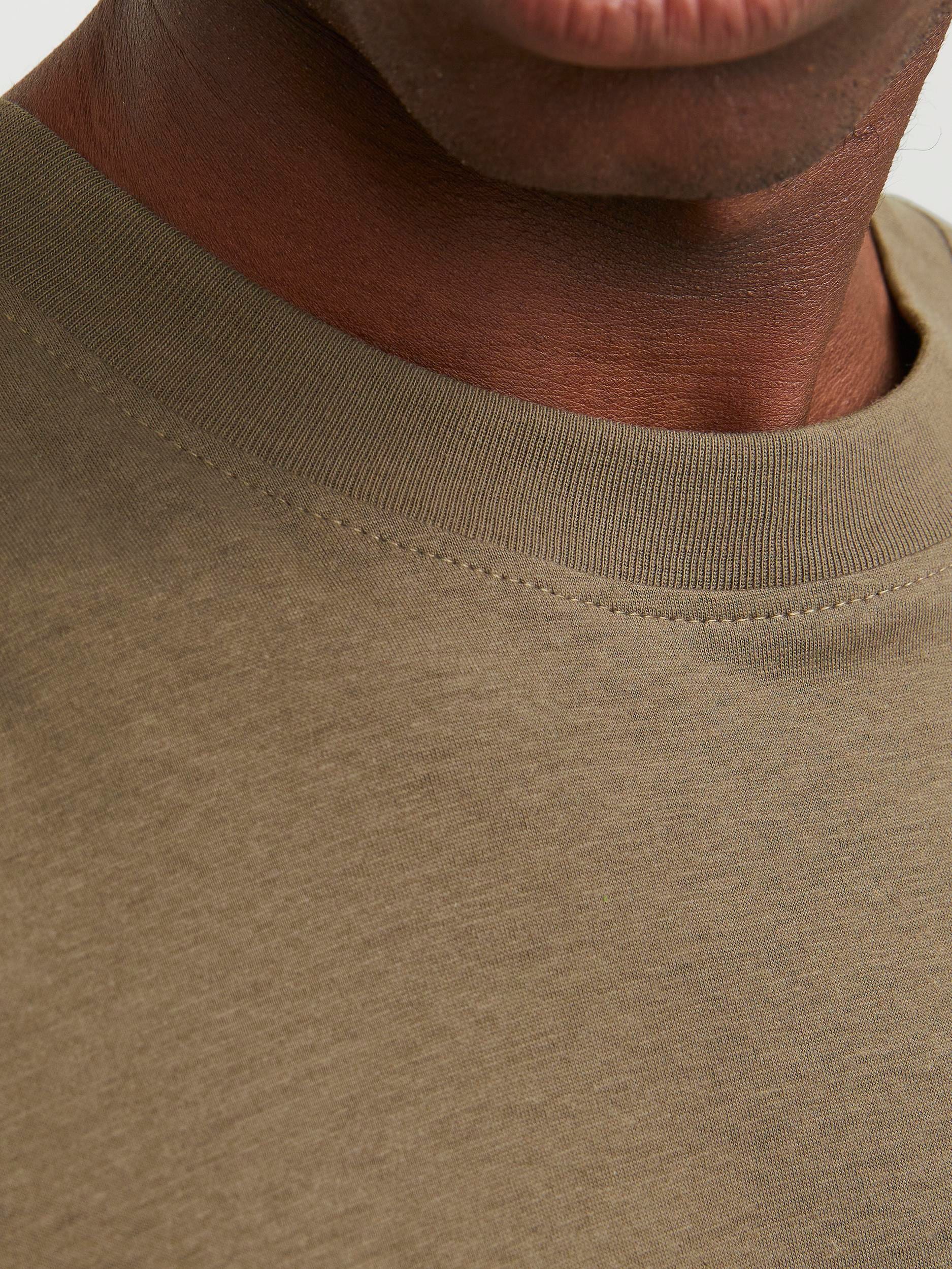 Jack & Jones Oversize-Shirt »JJEBRADLEY Oversize T-Shirt mit klassischem Rundhalsausschnitt«, mit gekämmten Jersey