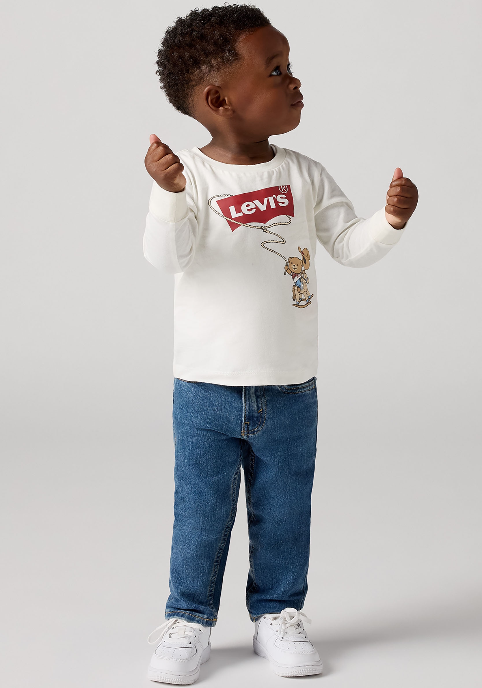 Levi's® Kids Langarmshirt »LVB COWBOY LEVI BATWING TEE«, mit verspieltem Frontprint