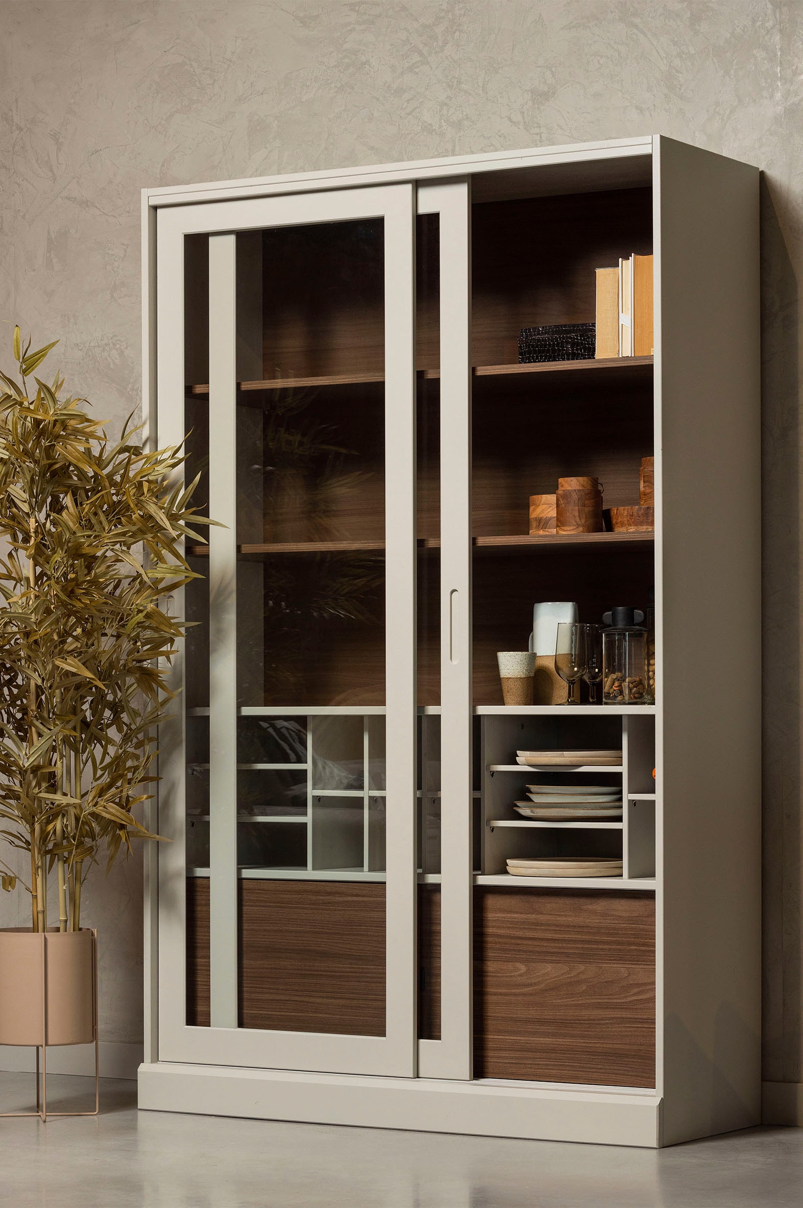 WOOOD Vitrine »James«, mit Glas, viel Stauraum, H 200 cm x B 125 cm
