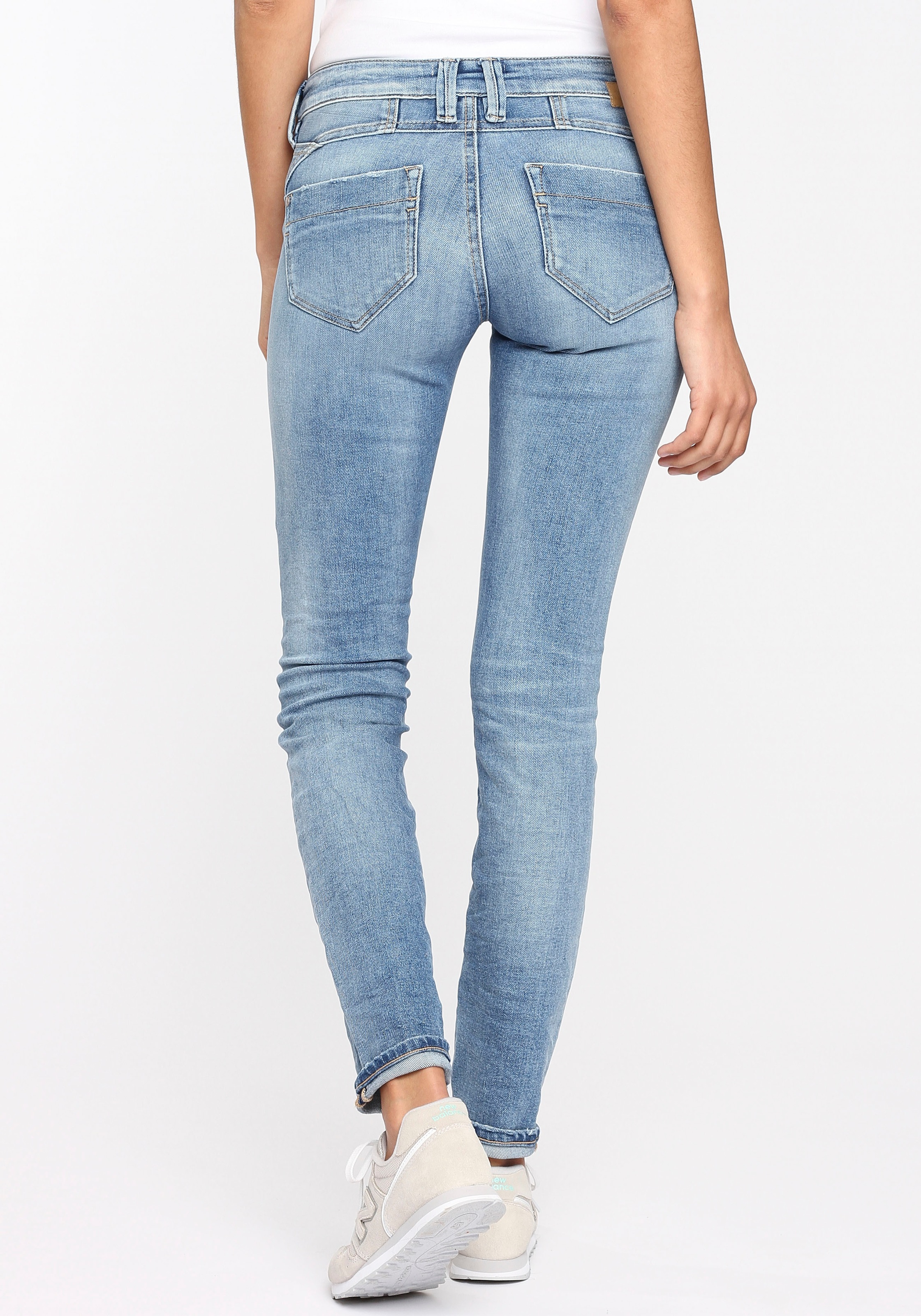 GANG Skinny-fit-Jeans »94NENA«, seitlichen kaufen Dreieckseinsätzen mit