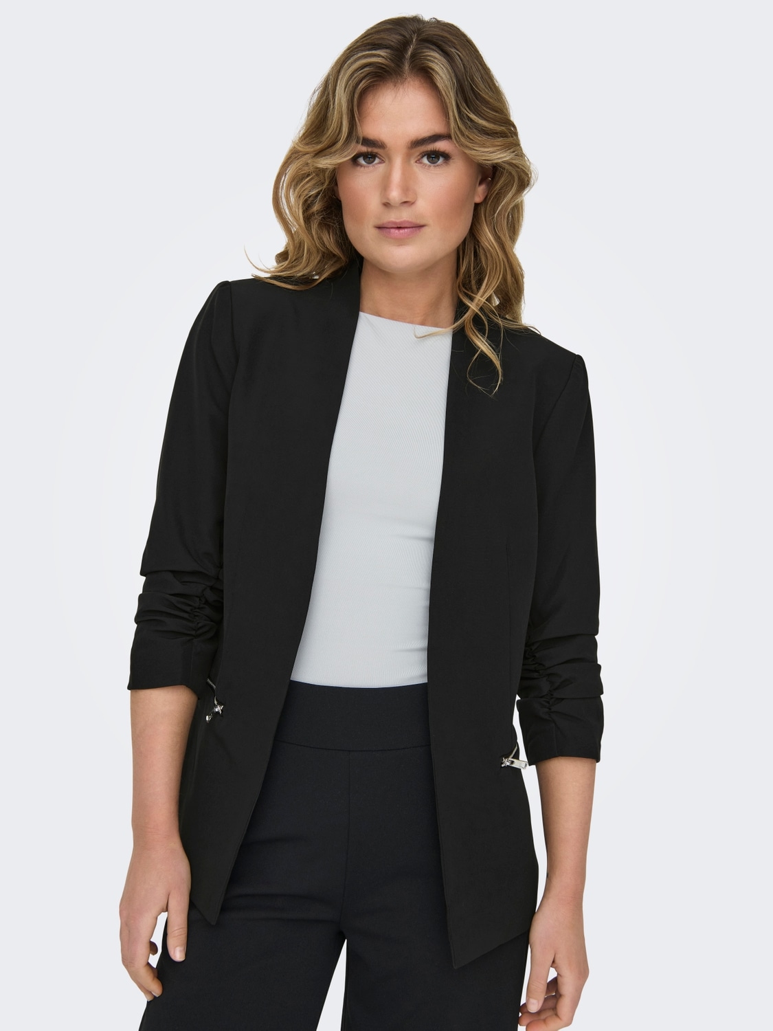 ONLY Kurzblazer »ONLBERRY 3/4 ZIP BLAZER CC TLR«, geraffte 3/4 Ärmel