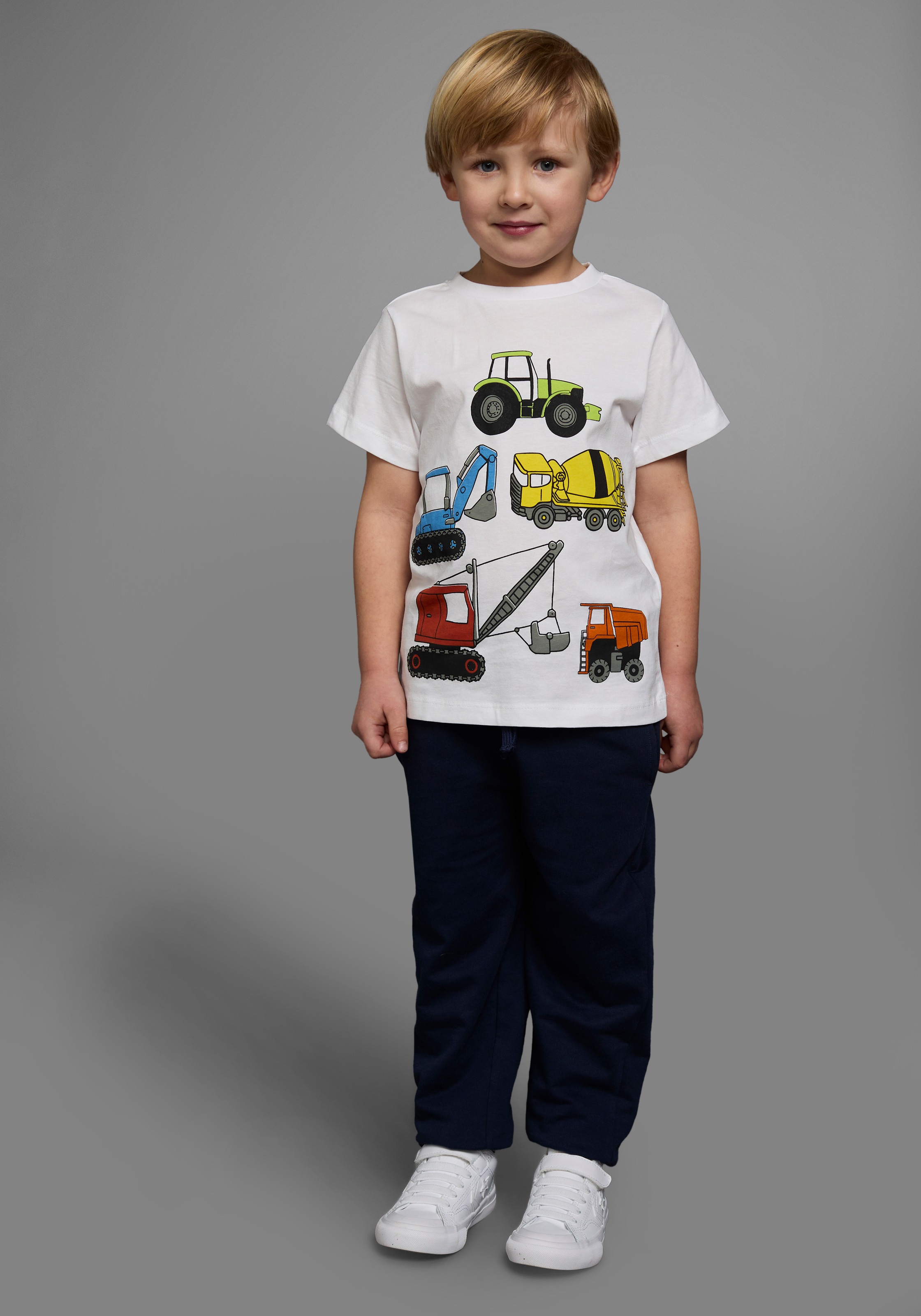 KIDSWORLD T-Shirt »Mit allen BAGGER & CO. Print«, Kurzarm, bedruckt, Rundhalsausschnitt, aus Baumwolle