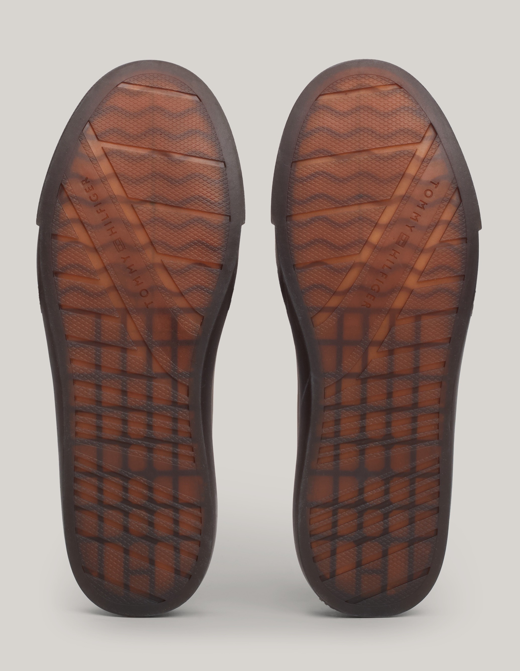 Tommy Hilfiger Sneaker »TH CUPSET TERRACE«, Freizeitschuh, Halbschuh, Schnürschuh mit seitlichen Streifen