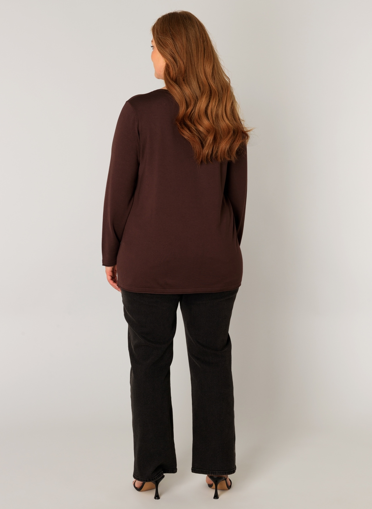 Base Level Curvy V-Ausschnitt-Pullover »Anine«, Pullover in weicher und formstabiler Qualität