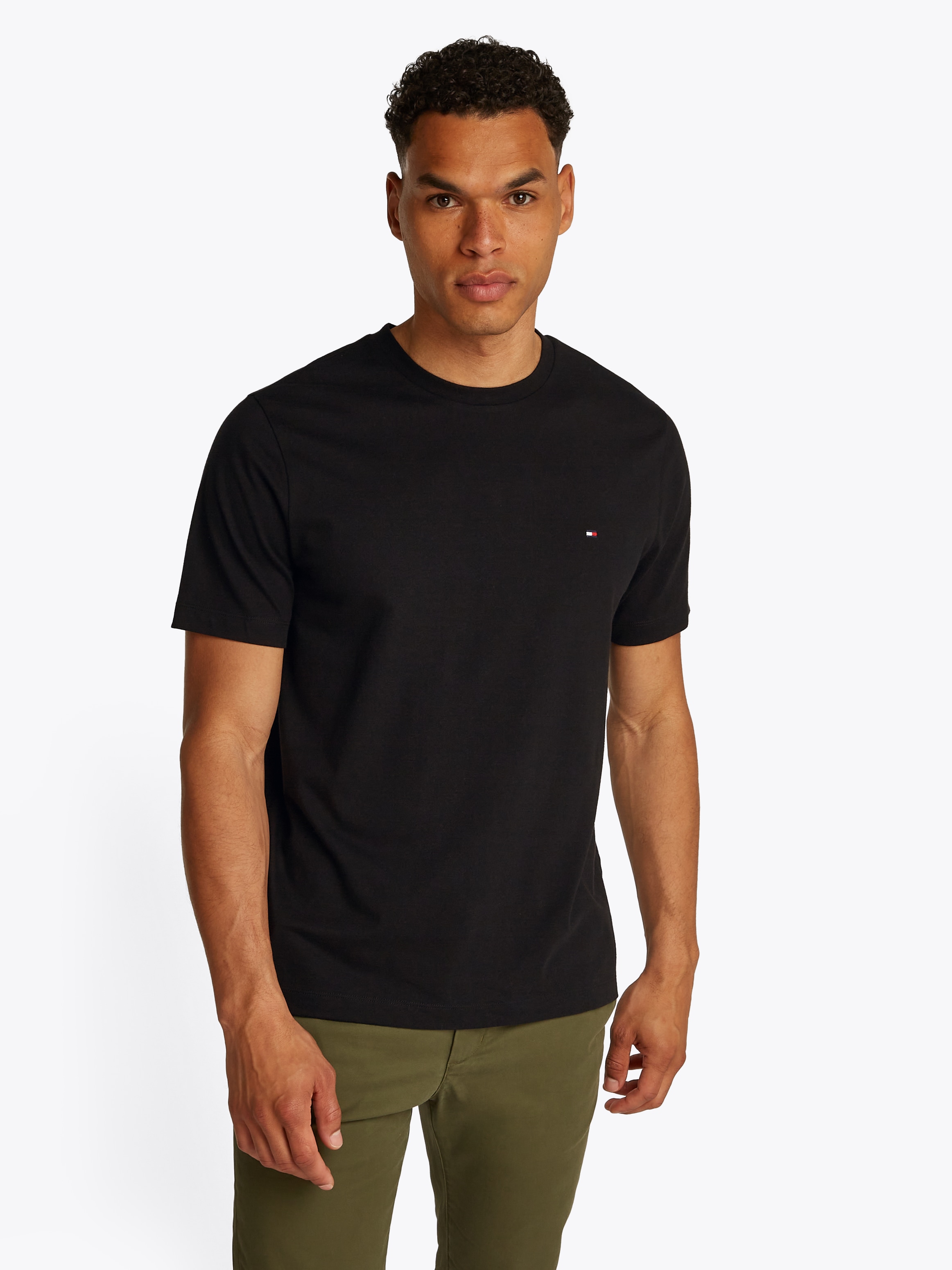 Tommy Hilfiger T-Shirt »ESSENTIAL REG FIT SOLID TEE«, mit Rundhalsausschnitt