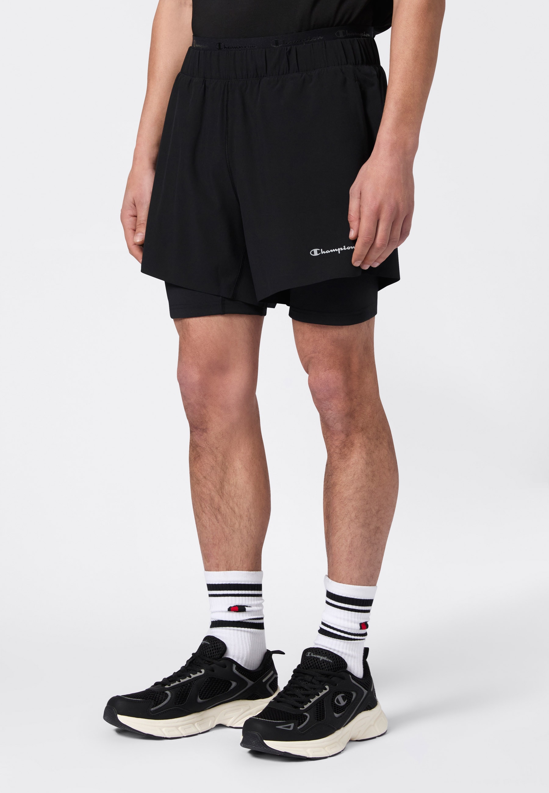 Champion Trainingsshorts aus Polyester und Elasthan, in den Grössen S bis XXL