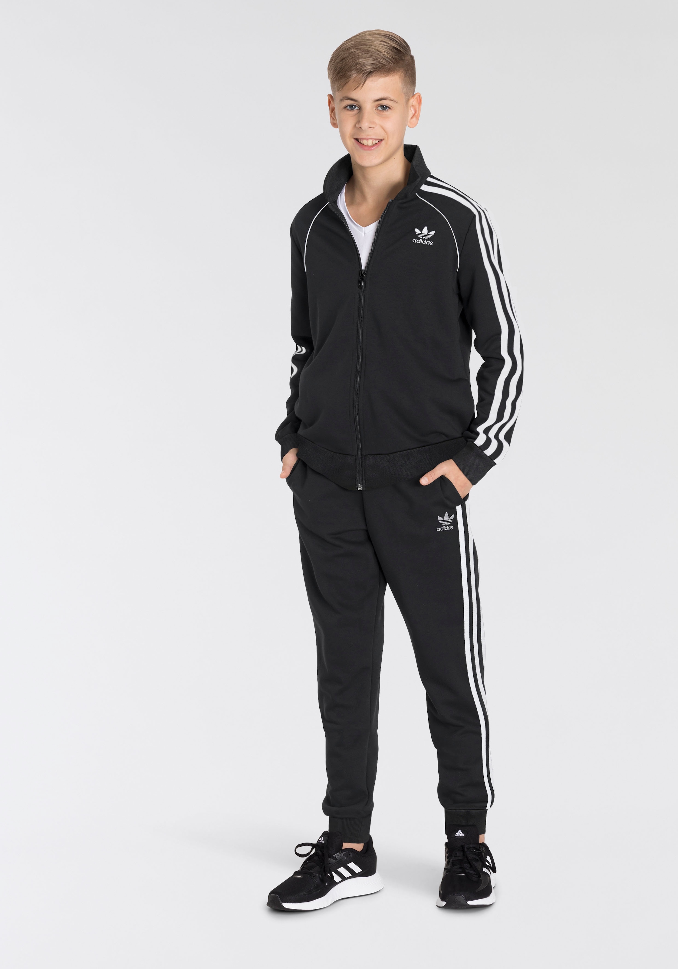 ✵ adidas Originals Trainingsanzug »ADICOLOR SST«, (Set, 2 tlg.) online  entdecken | Jelmoli-Versand