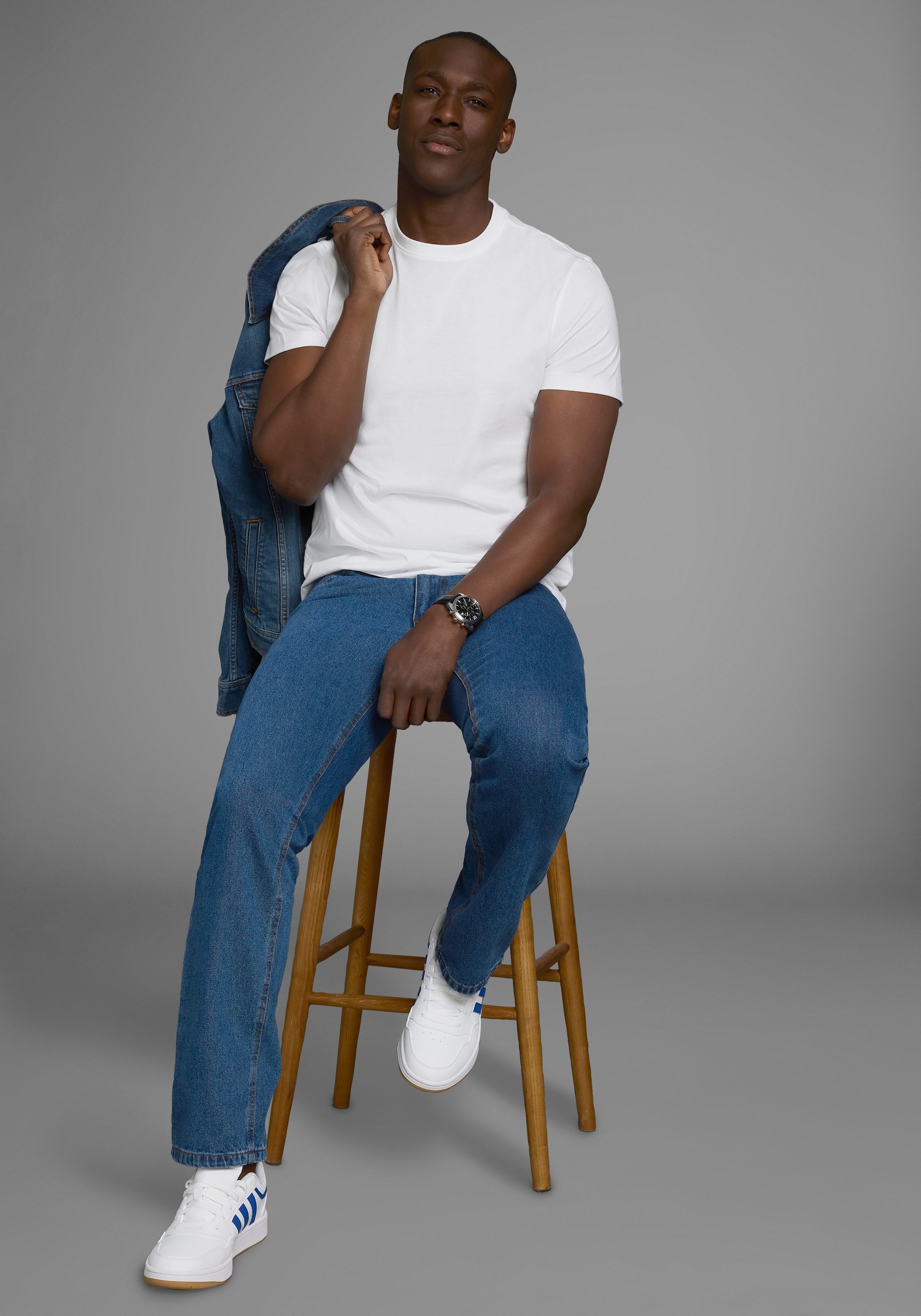 Arizona Regular-fit-Jeans »James«, regular fit, gerades Bein, Five-Pocket-Form, normale Leibhöhe