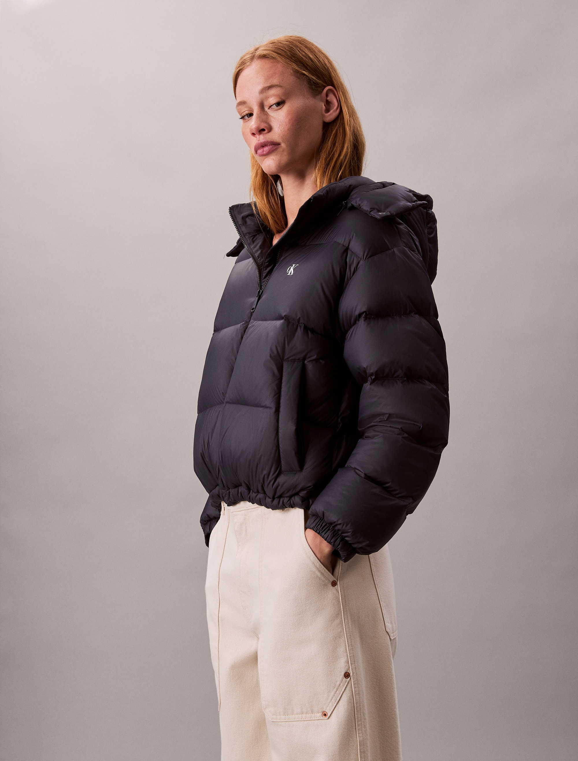 Calvin Klein Jeans Steppjacke »ESSENTIAL MIDWEIGHT PUFFER JACKE« mit Kapuze Mit Rundhalsausschnitt, regular fit