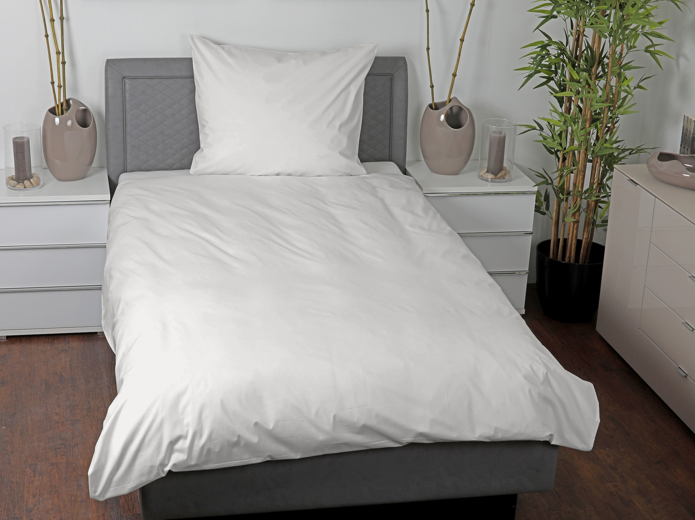 CASATEX Bettwäsche »Uni«, Uni Design, Reissverschluss, tolle Farben