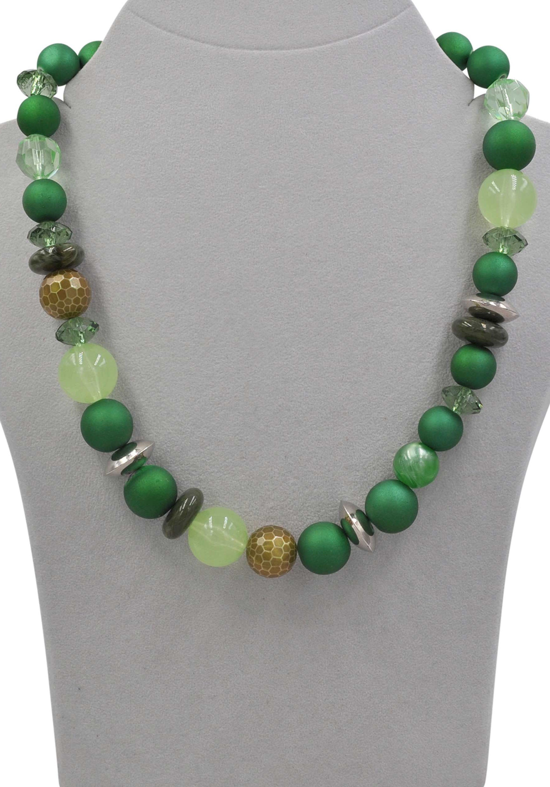 Firetti Collier "verschiedene Grüntöne, modern" Made in Germany - mit Kunststoffperle