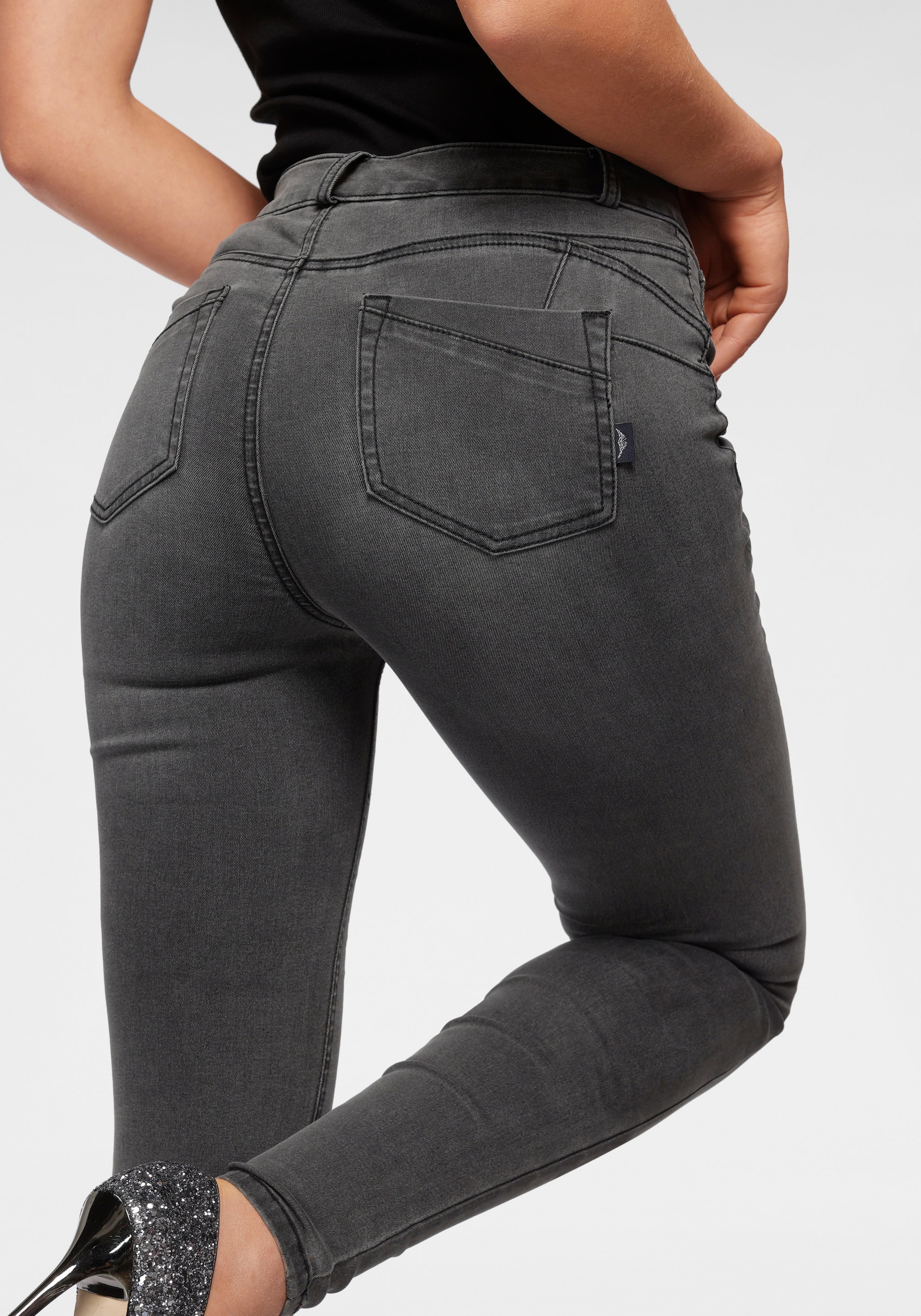 Arizona Skinny-fit-Jeans »Ultra Shapingnähten online High bestellen Jelmoli-Versand | Waist mit Stretch«