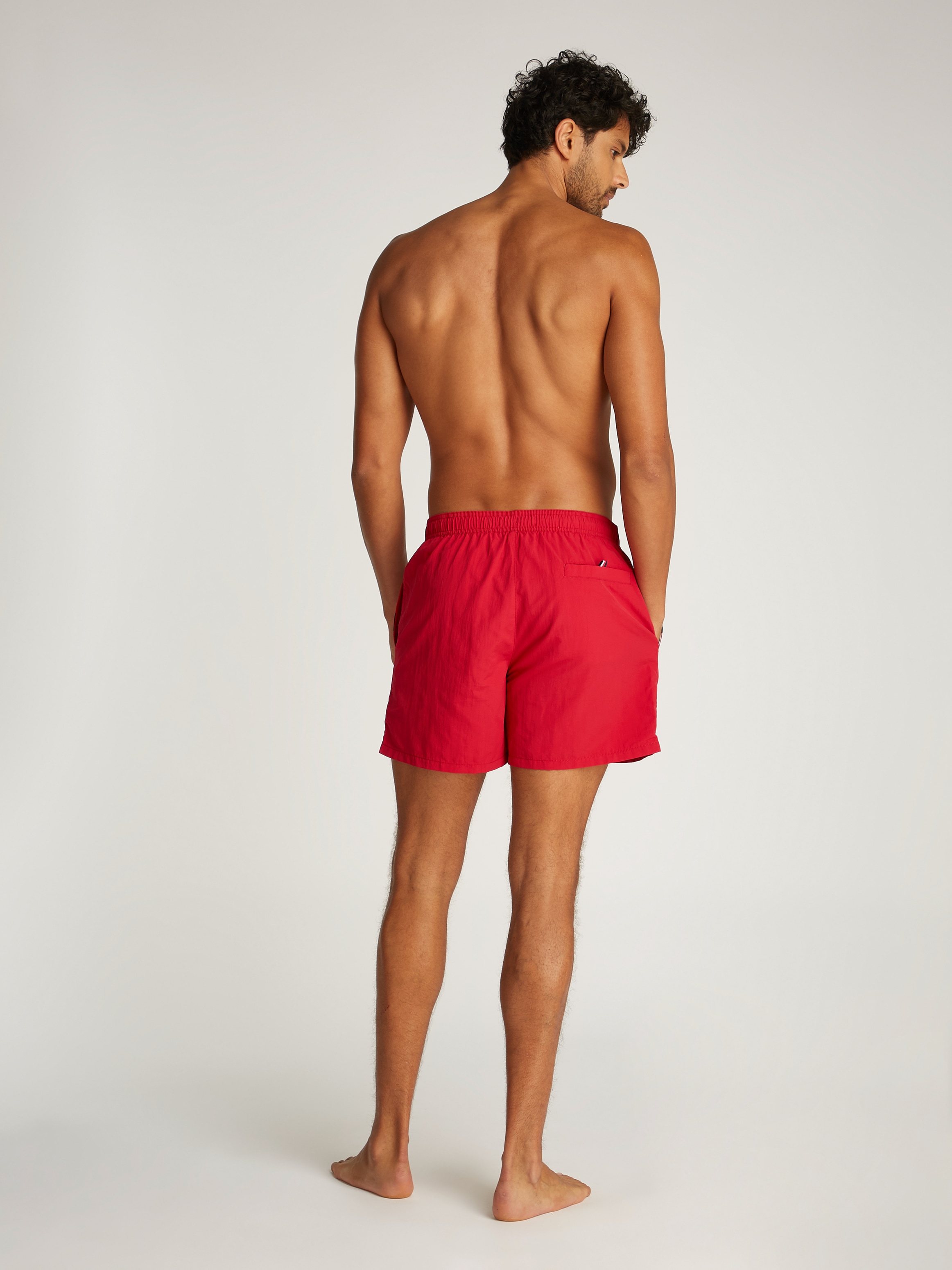Tommy Hilfiger Swimwear Badeshorts »MEDIUM DRAWSTRING«, mit grossem Logo