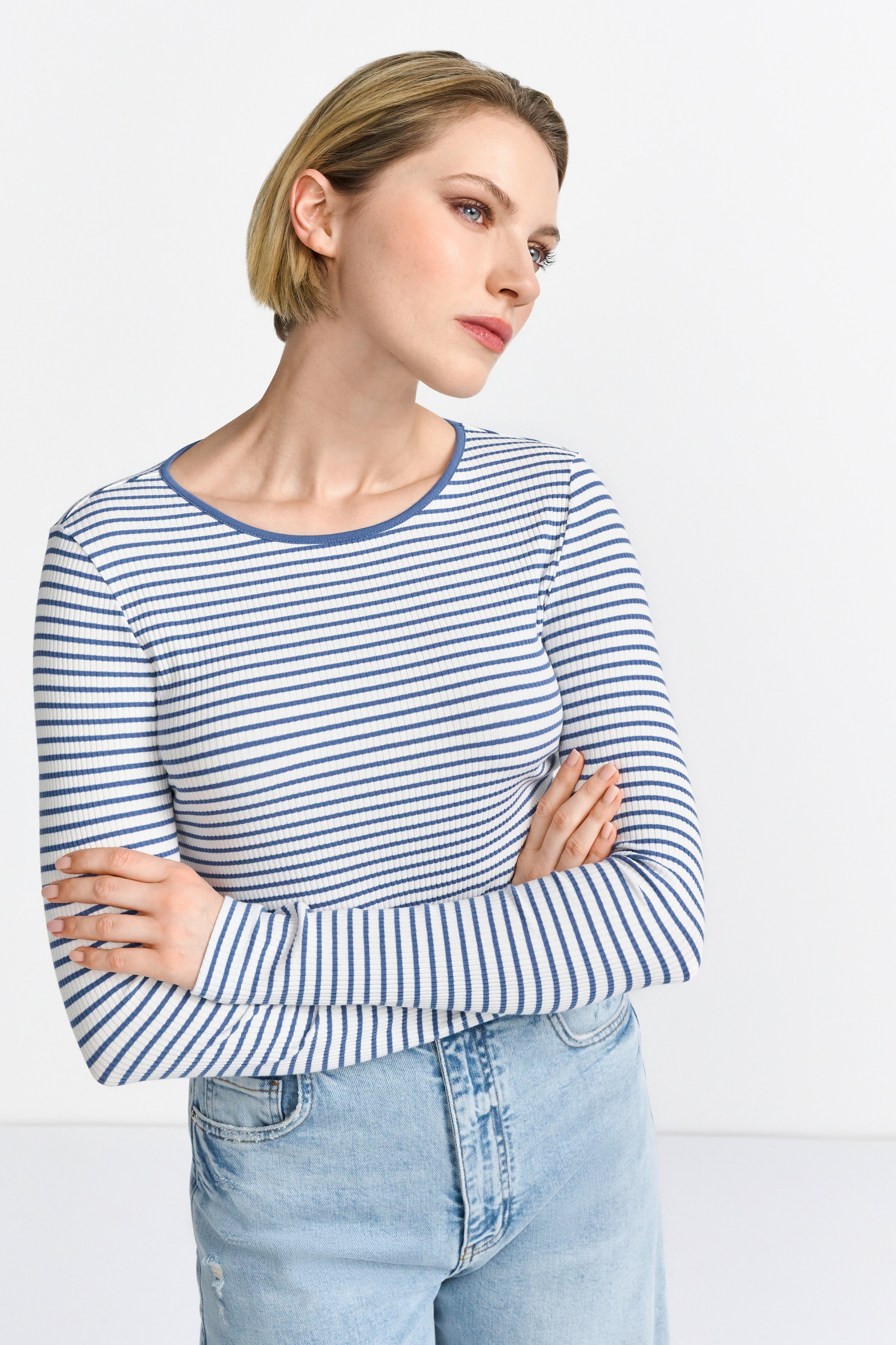 RICHROYAL Langarmshirt, Mit Markenlabel am Rücken