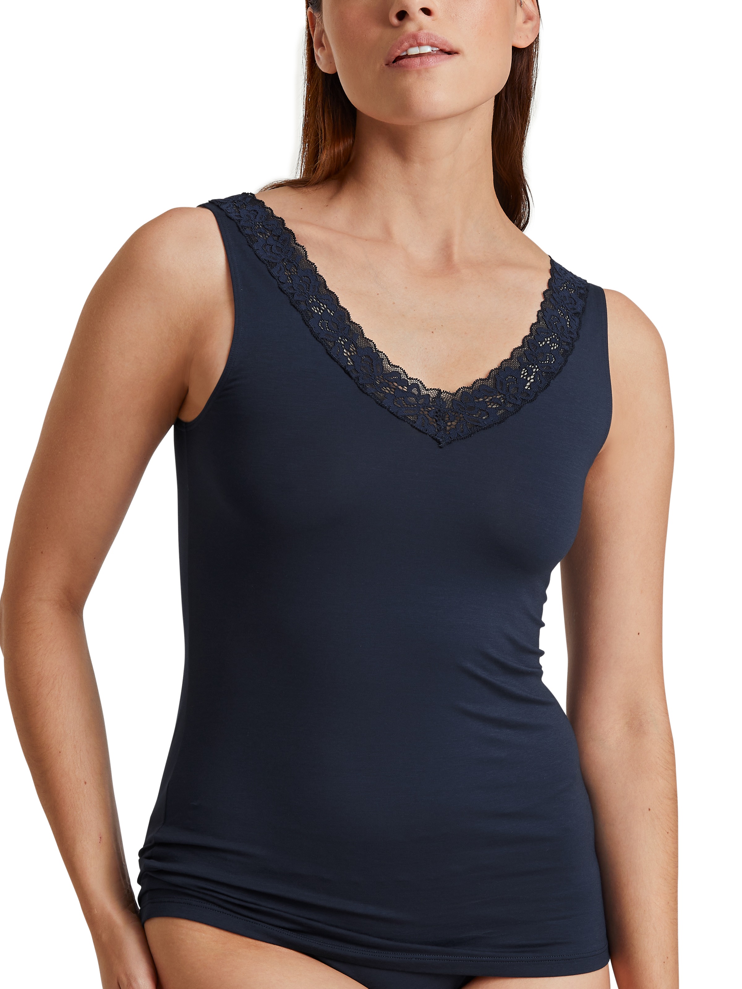 CALIDA Tanktop »Natural Comfort Lace«, elastisch, V-Ausschnitt, weiche Spitze, breite Träger