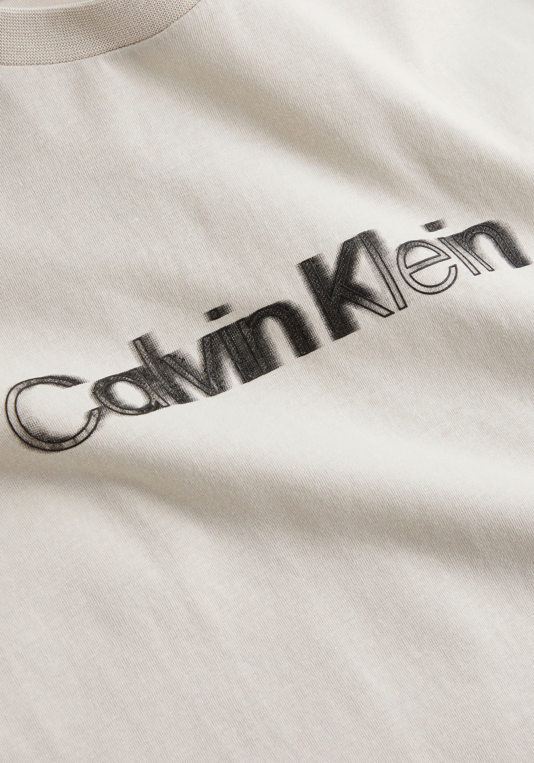 Calvin Klein der Logo kaufen Jelmoli-Versand mit | online auf Brust Kurzarmshirt, Klein Calvin