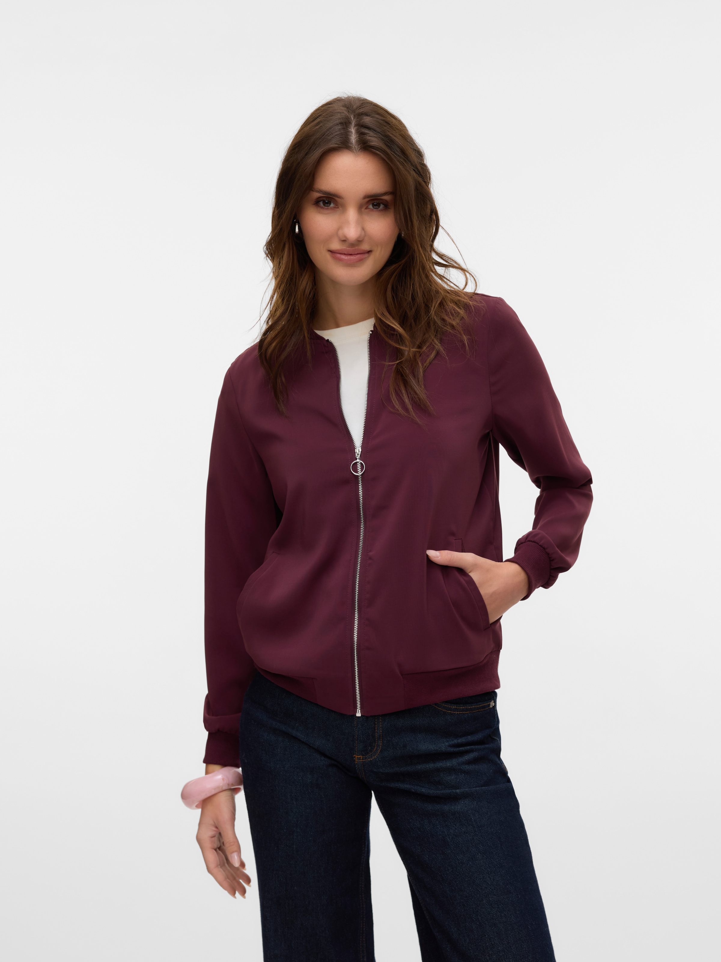 Vero Moda Bomberjacke »VMCOCO L/S BOMBER NOOS«, in modisch kurzer Form