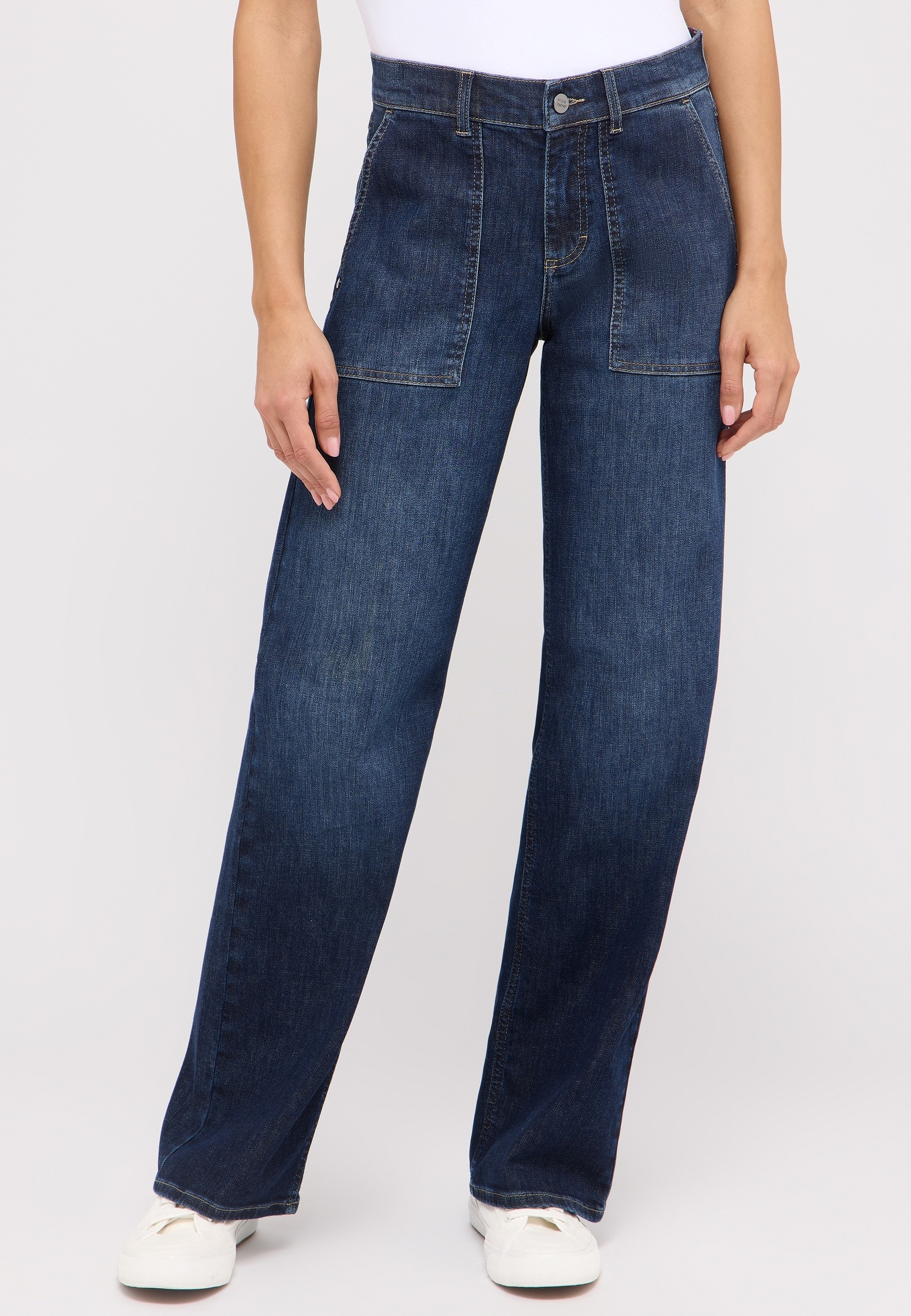 ANGELS Relax-fit-Jeans »LIZ WORKER« mit grossen Vordertaschen und Fade-Out Effekten