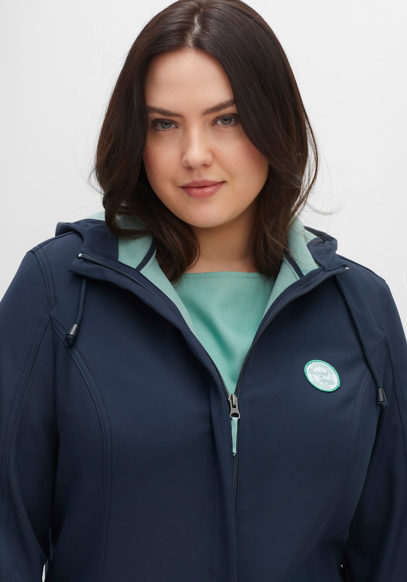 Sheego Softshelljacke, mit Kapuze