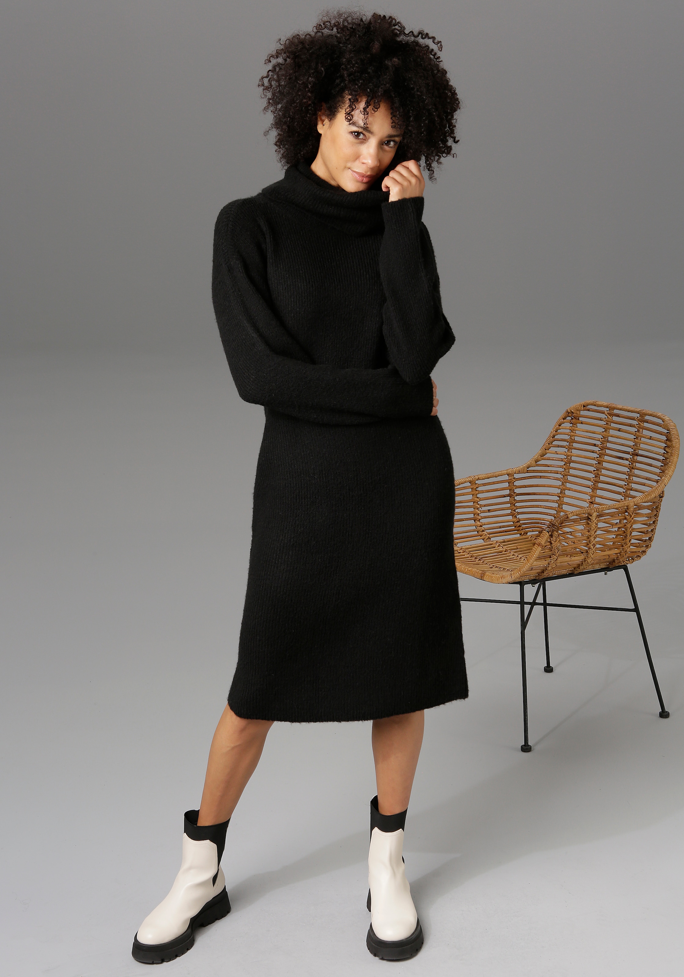 Aniston CASUAL Strickkleid, mit halsfernem Rollkragen online bestellen |  Jelmoli-Versand